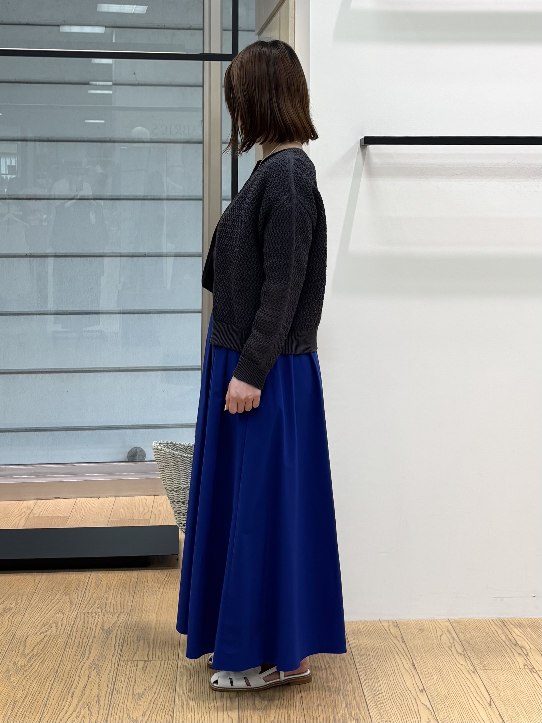 asamiさんの「INDIVI｜【UVケア／吸汗速乾】チェック柄タックボリュームスリーブトップス」を使ったコーディネート