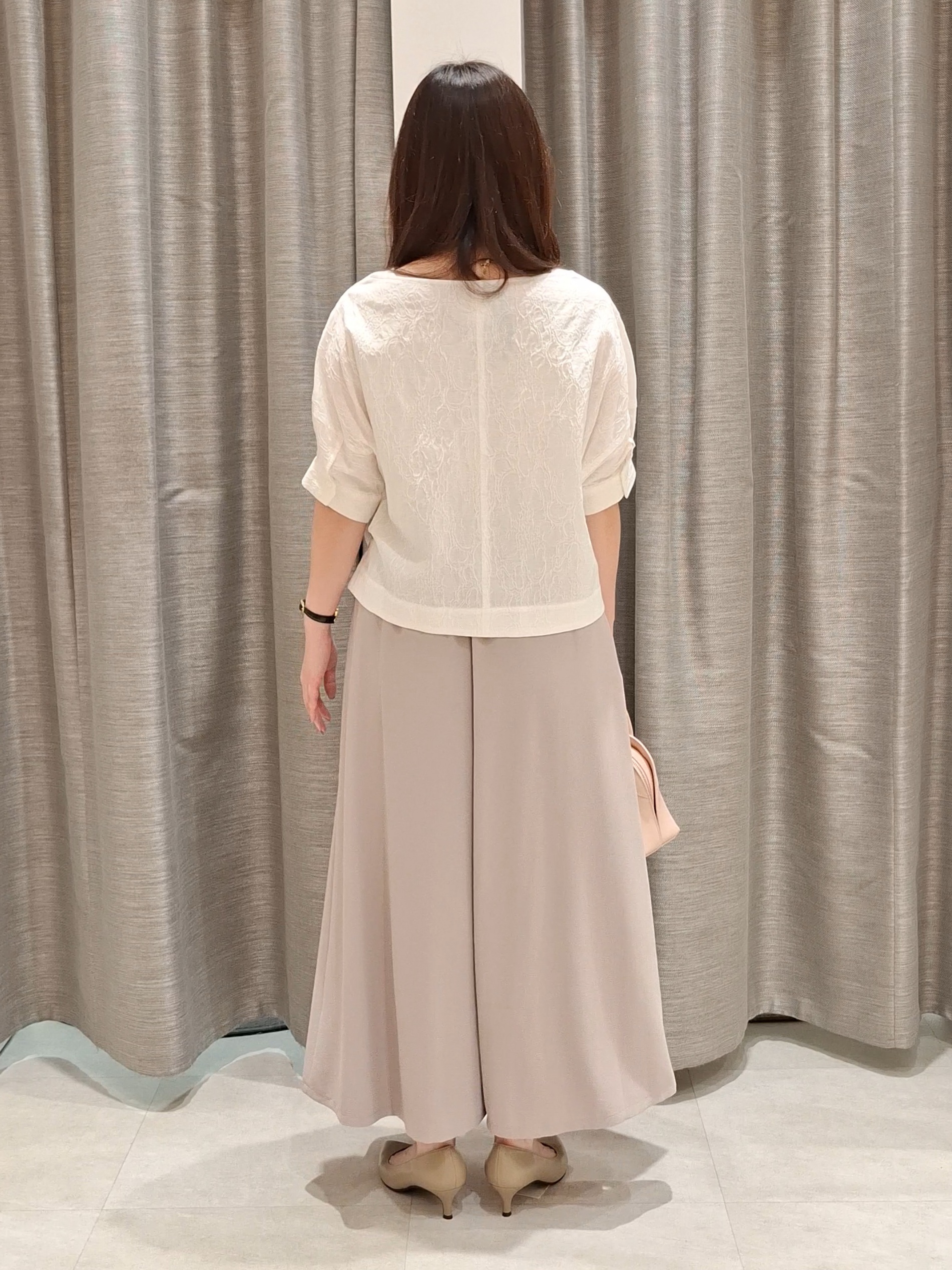 YuKaRiさんの「UNTITLED｜【洗える/ショート丈】ジャカードボートネックブラウス」を使ったコーディネート