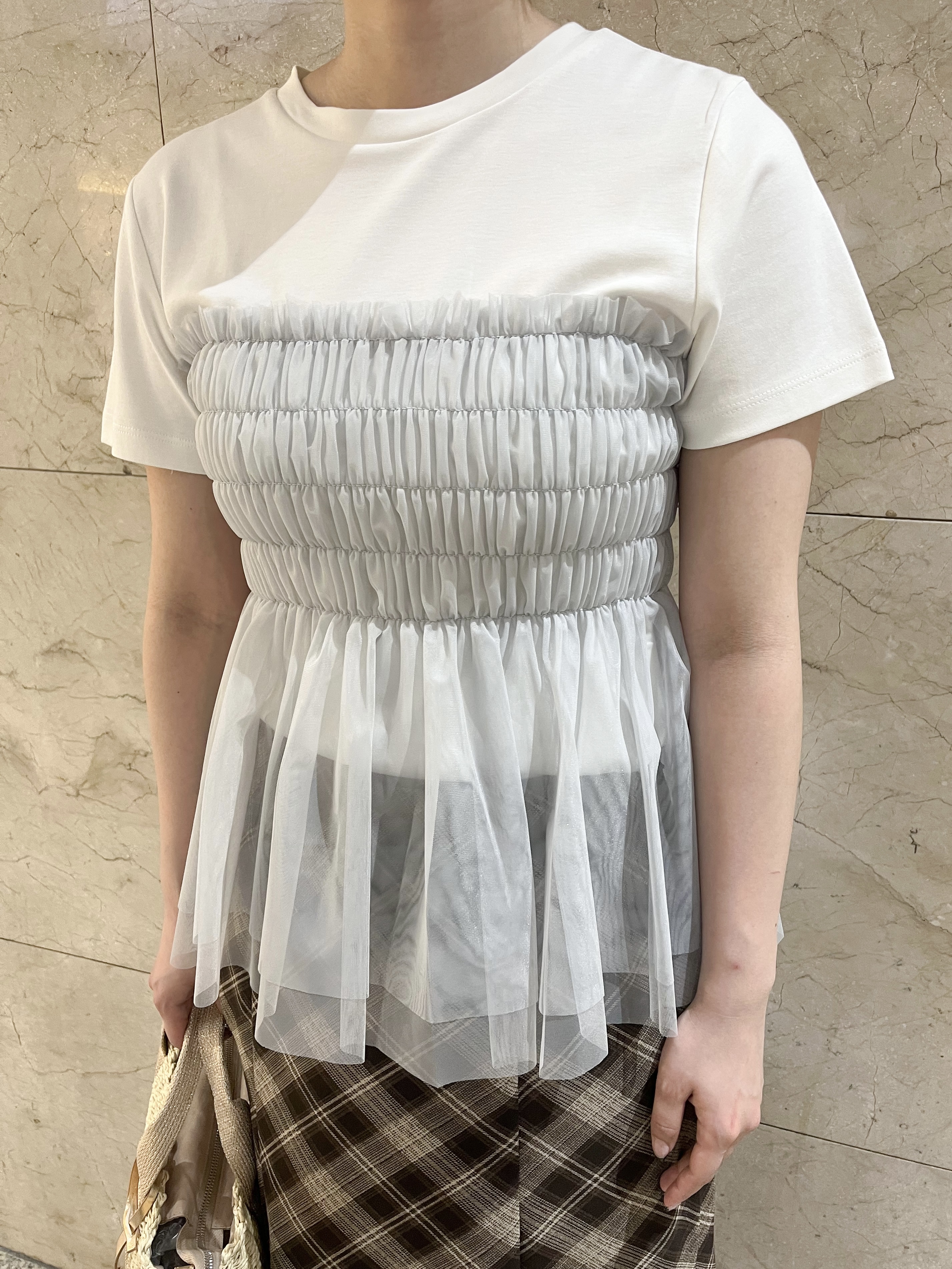 まひるさんの「index｜チュールペプラムトップス【洗濯機OK／接触冷感／UVケア】」を使ったコーディネート
