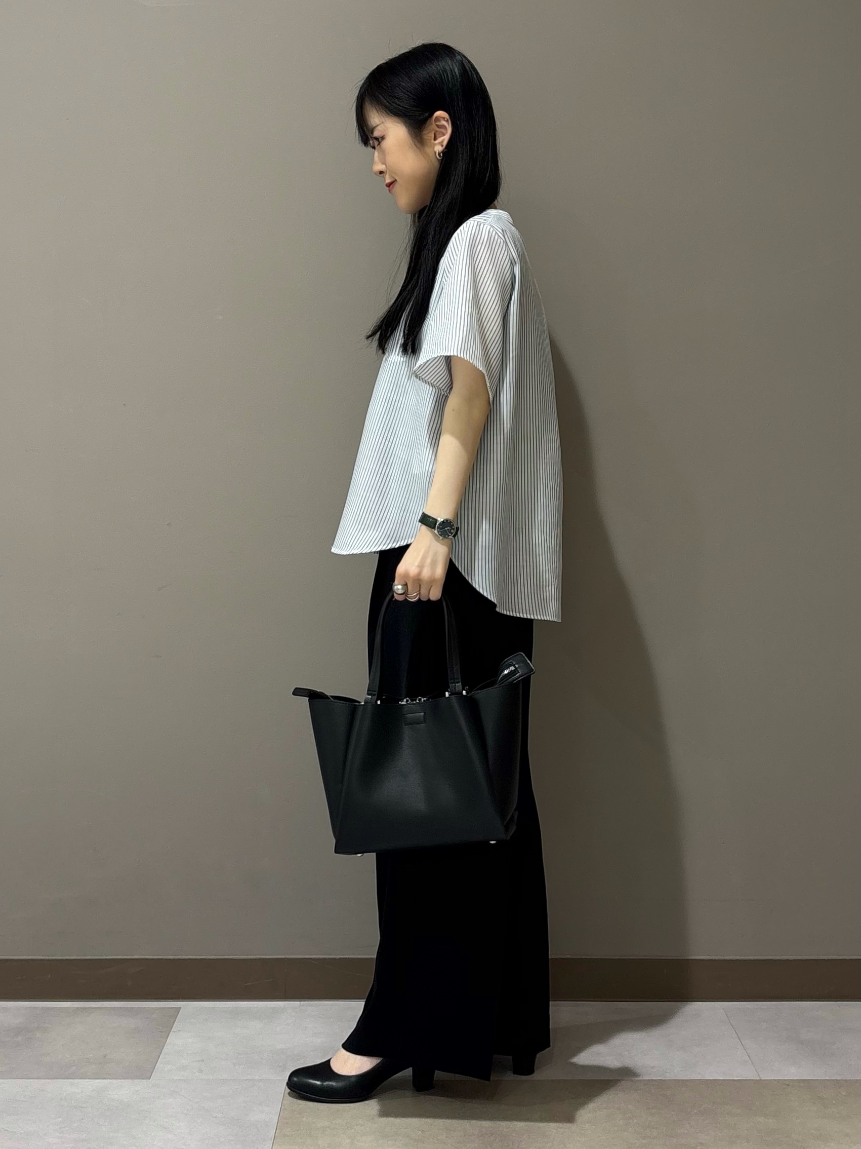 KEIKOさんの「INDIVI｜【洗える／多機能／SETUP可】着る日傘ダブルジャケット」を使ったコーディネート