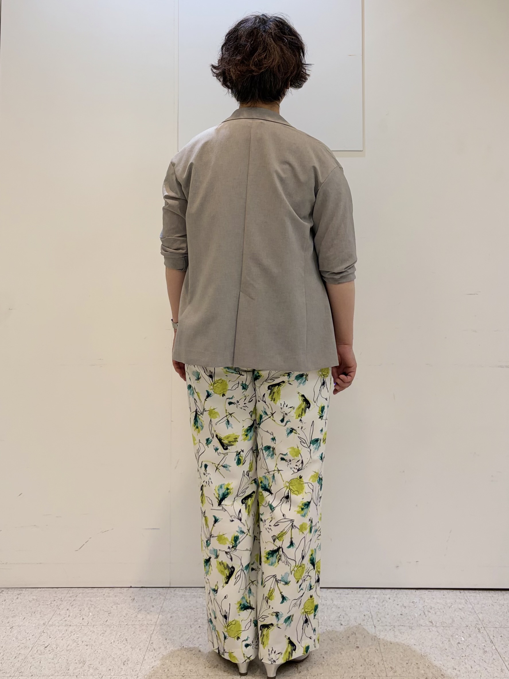 ヤスコさんの「Reflect｜【SS-4Lサイズ／接触冷感／シワになりにくい】リラクシーテーラードジャケット」を使ったコーディネート