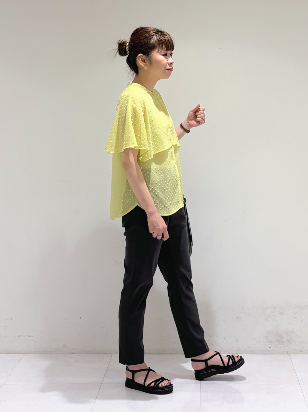 tsuyuさんの「INDIVI｜【洗える／多機能／SETUP可】着る日傘ダブルジャケット」を使ったコーディネート