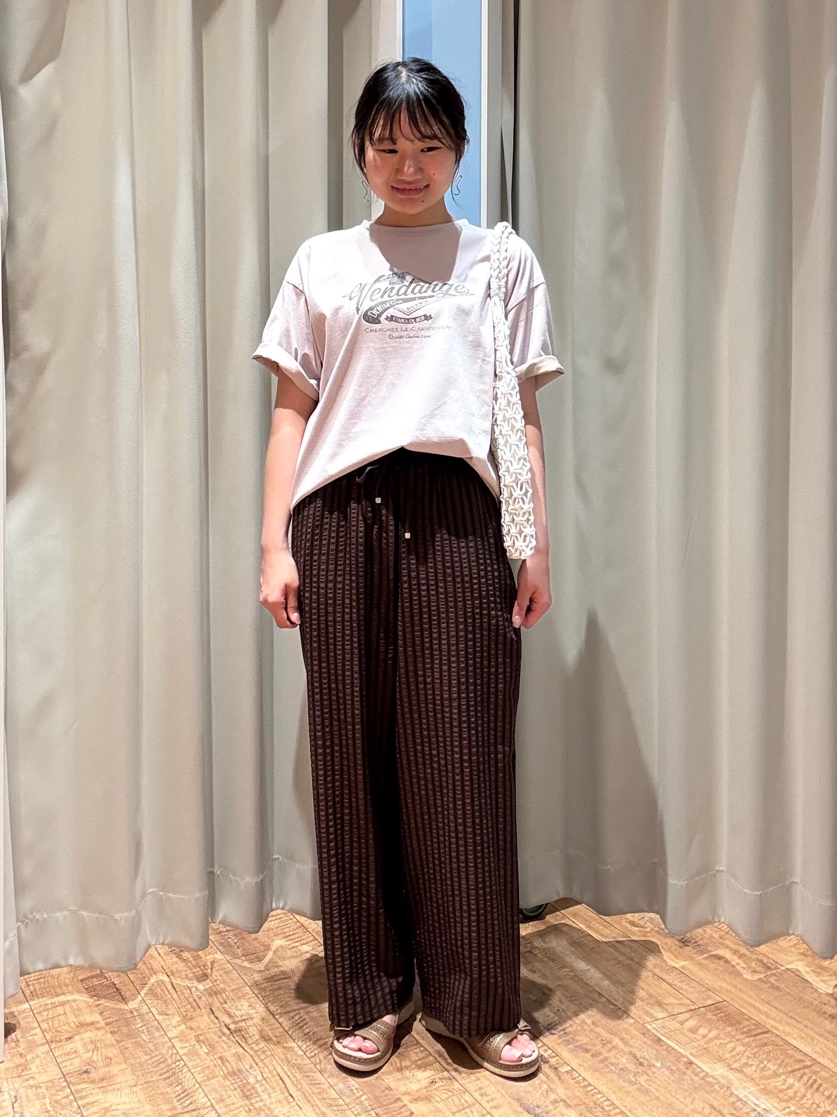 もんちゃんさんの「SHOO･LA･RUE｜【ひんやり/S-LL/洗濯機可】選べる3柄 ヴィンテージ風こなれアソートTシャツ」を使ったコーディネート