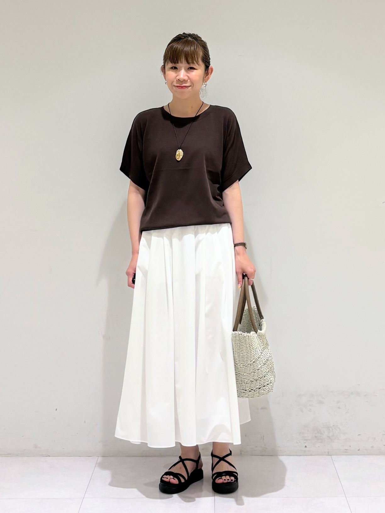 tsuyuさんの「INDIVI｜【洗える／アンサンブル可能】シアースストライプカーディガン」を使ったコーディネート