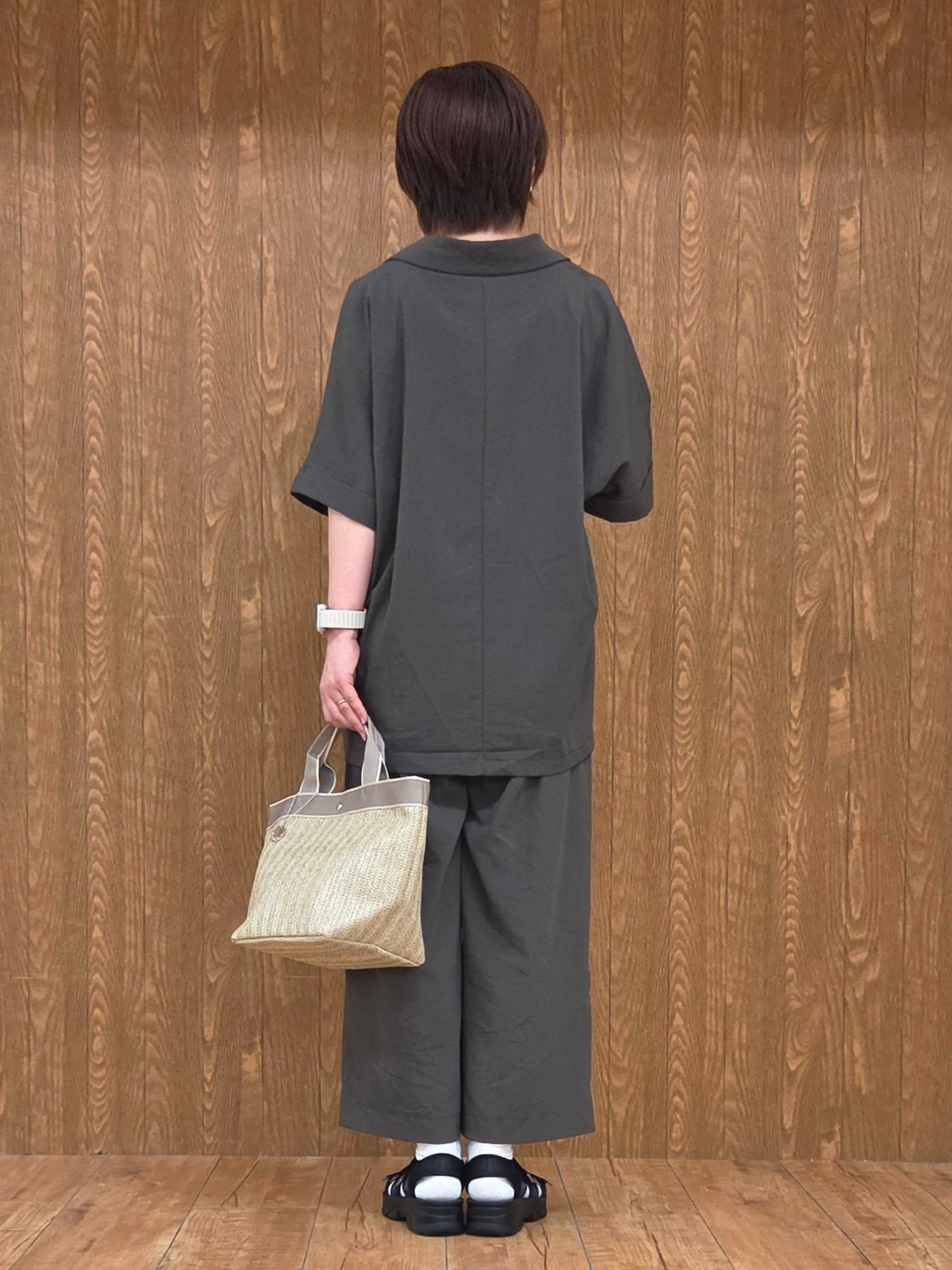 深谷香住さんの「SHOO･LA･RUE｜【高レビュー/洗濯機可/セットアップ可】軽凛(かろりん) ひんやり半袖ジャケット」を使ったコーディネート