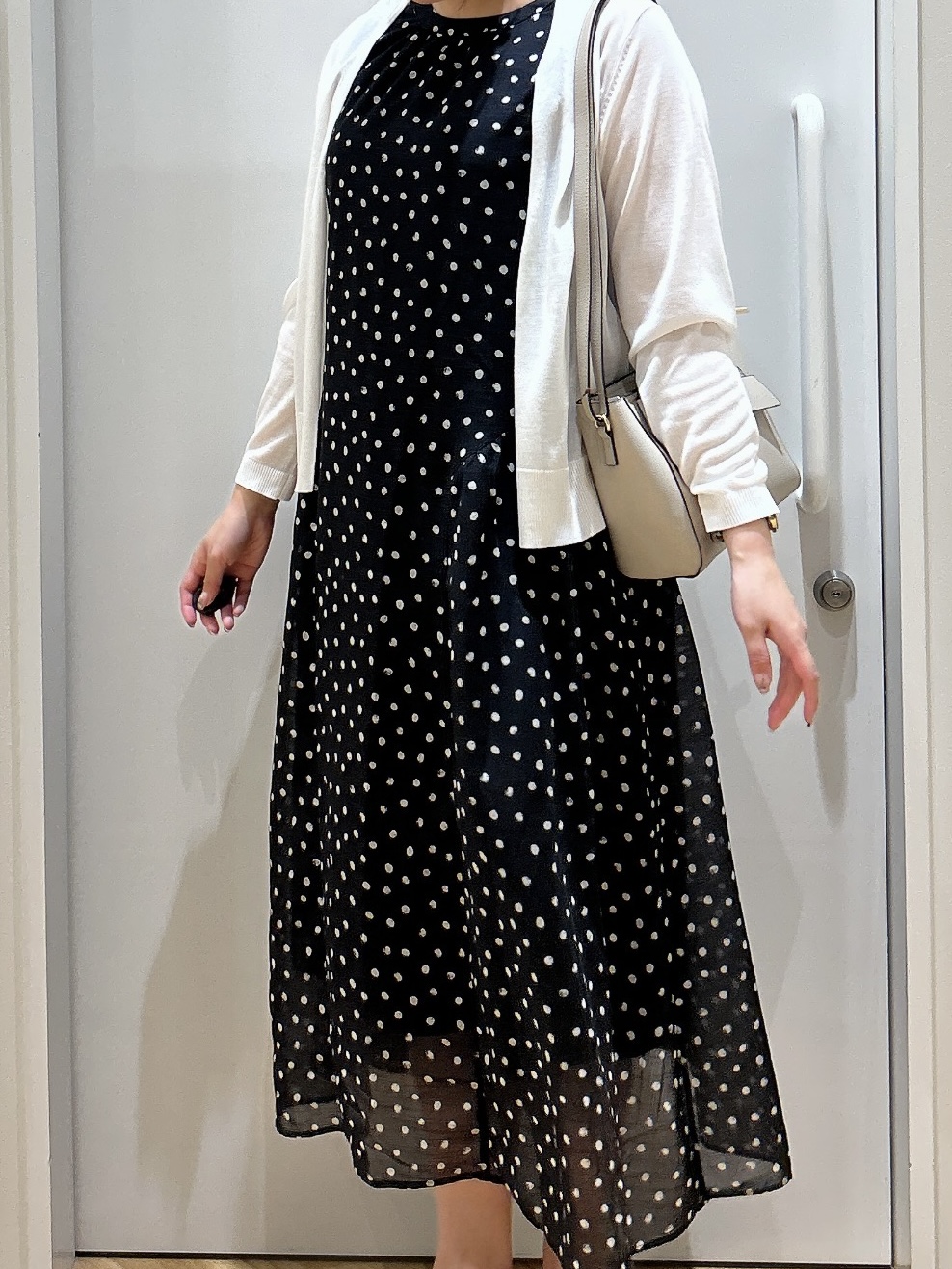 みいさんの「grove｜高評価！【接触冷感／UVカットetc】ベーシックショートカーディガン」を使ったコーディネート