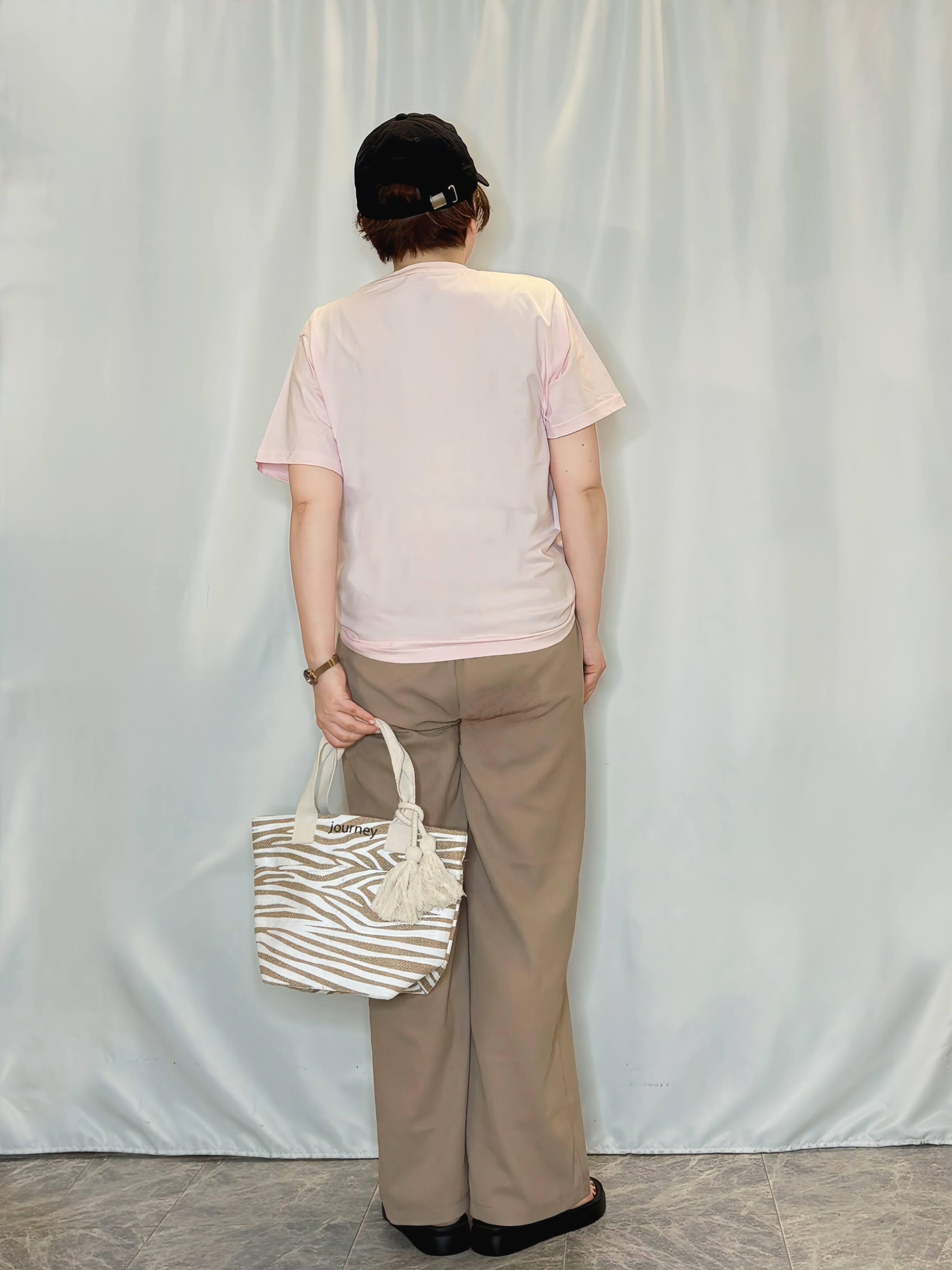 たみさんの「SHOO･LA･RUE｜【綿100%/ひんやり/S-LL】選べる3柄 大人のプリントTシャツ」を使ったコーディネート