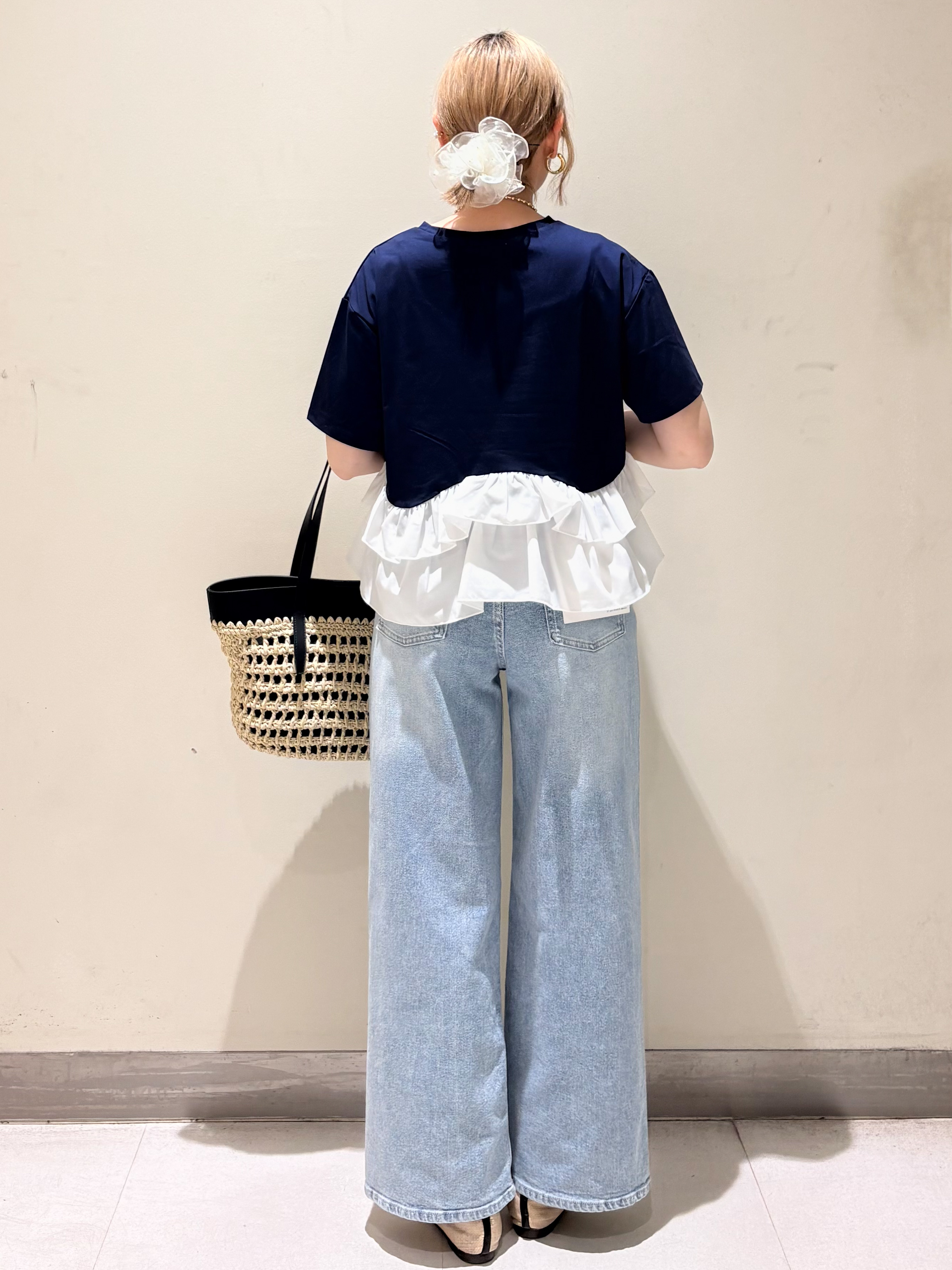 みきちぃさんの「OPAQUE.CLIP｜裾フリルドッキングTシャツ【洗濯機OK】」を使ったコーディネート