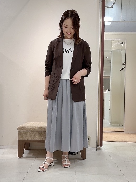 YUIさんの「UNTITLED｜【程よいシアー感/洗える】エアリーバイオジャケット」を使ったコーディネート