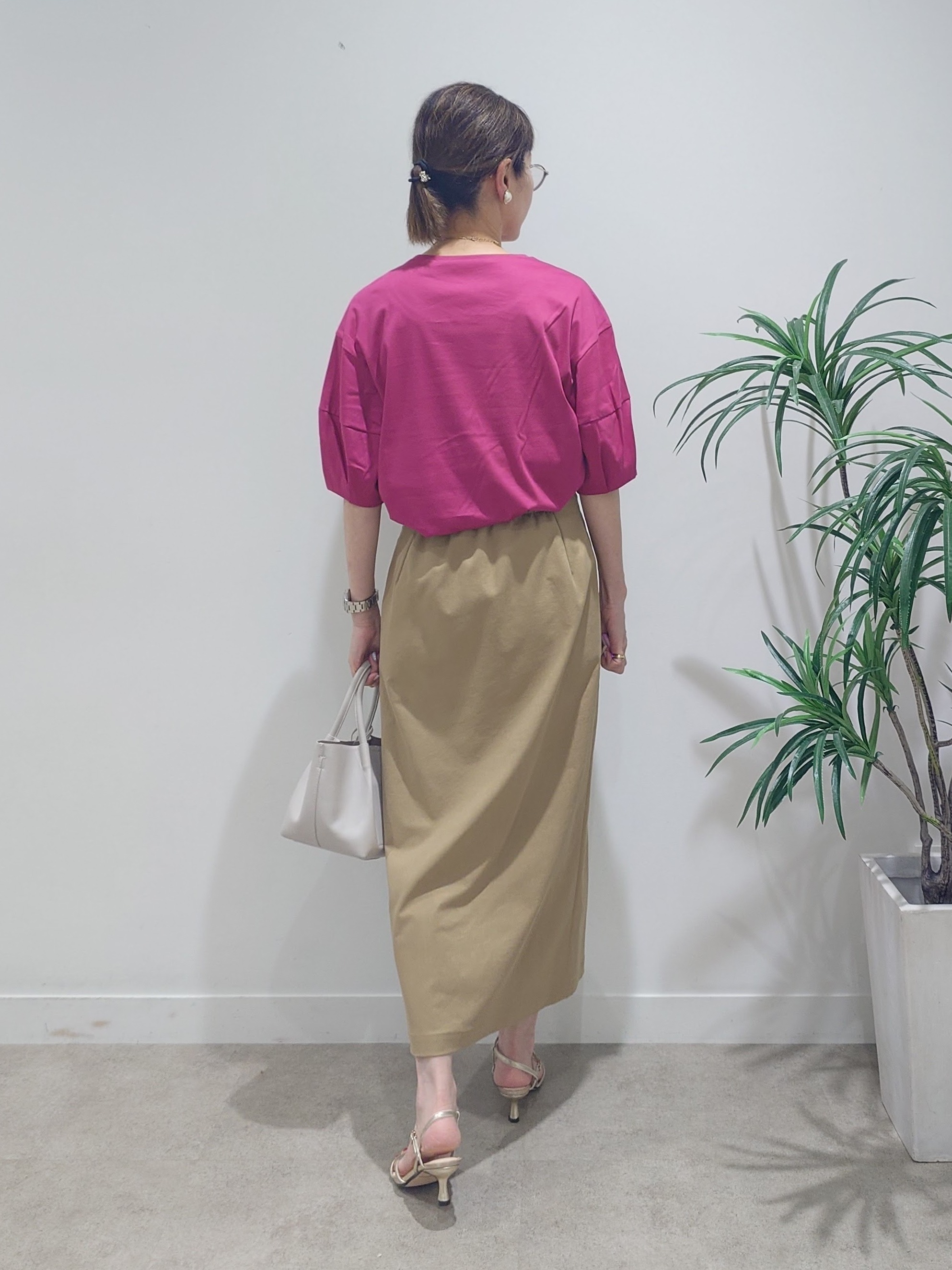 MUTSUKOさんの「UNTITLED｜【汗染み防止/接触冷感】ランタンスリーブプルオーバー」を使ったコーディネート