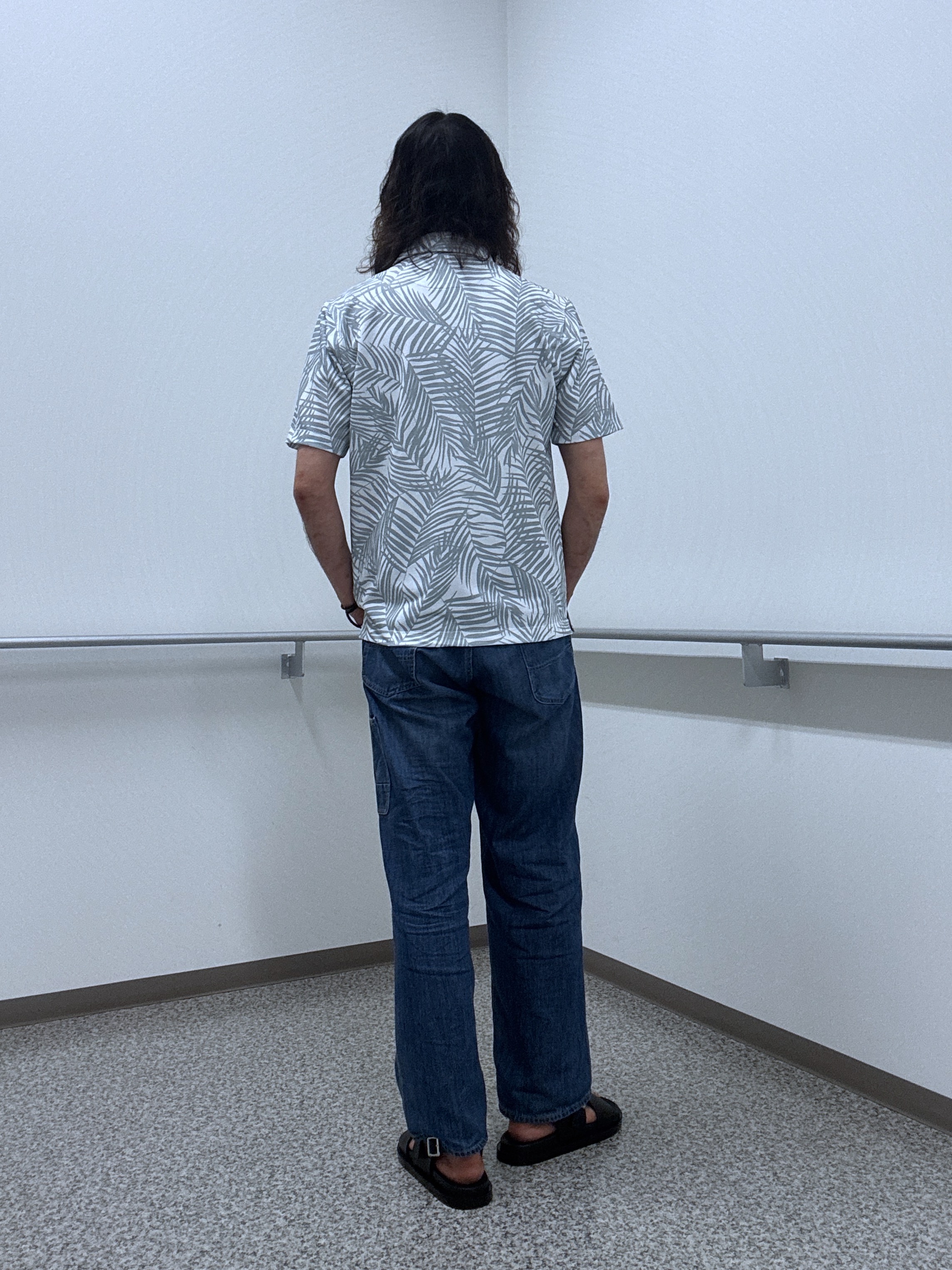 おーのさんの「TAKEO KIKUCHI｜リーフ柄ポロシャツ」を使ったコーディネート