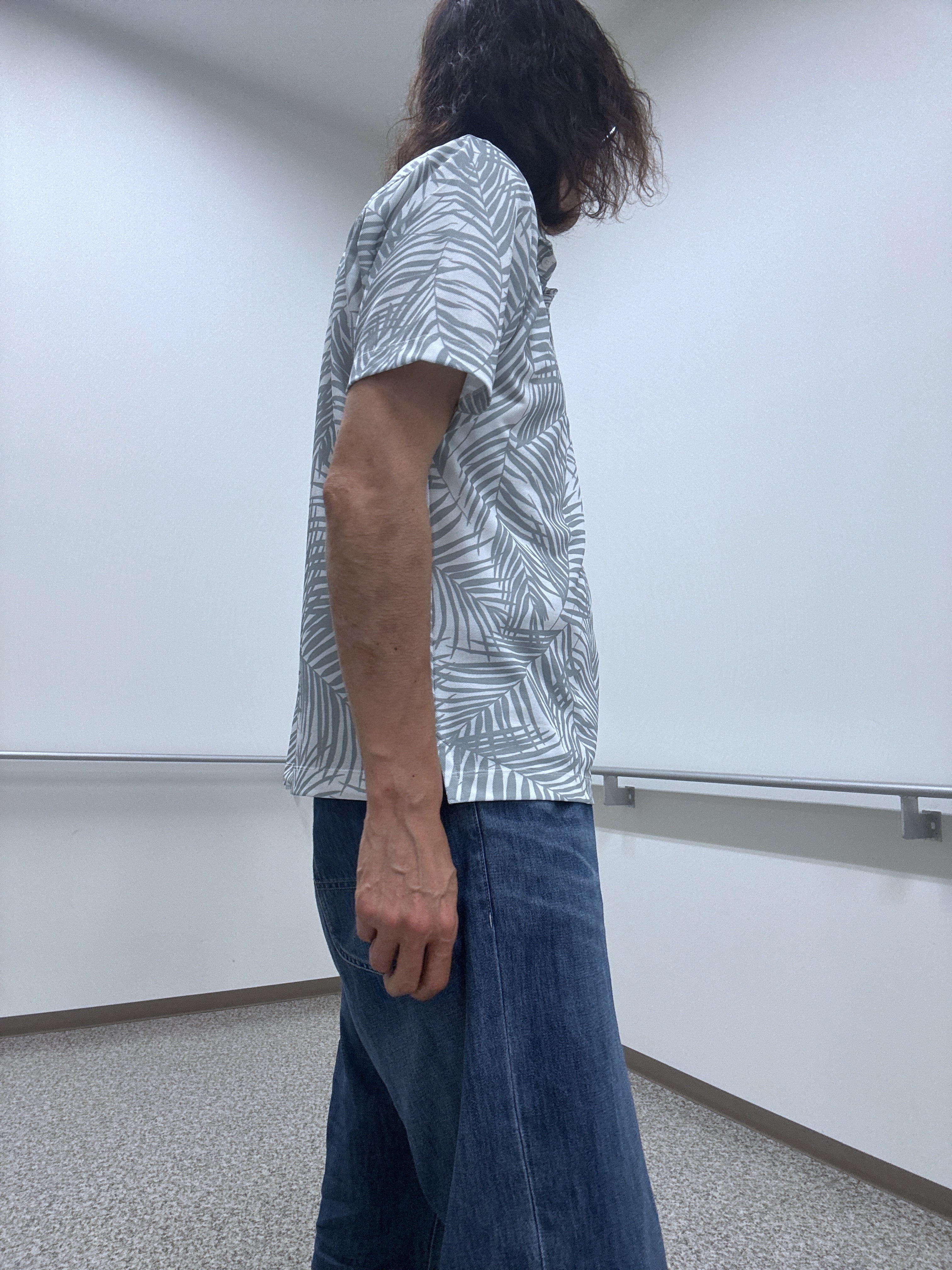 おーのさんの「TAKEO KIKUCHI｜リーフ柄ポロシャツ」を使ったコーディネート
