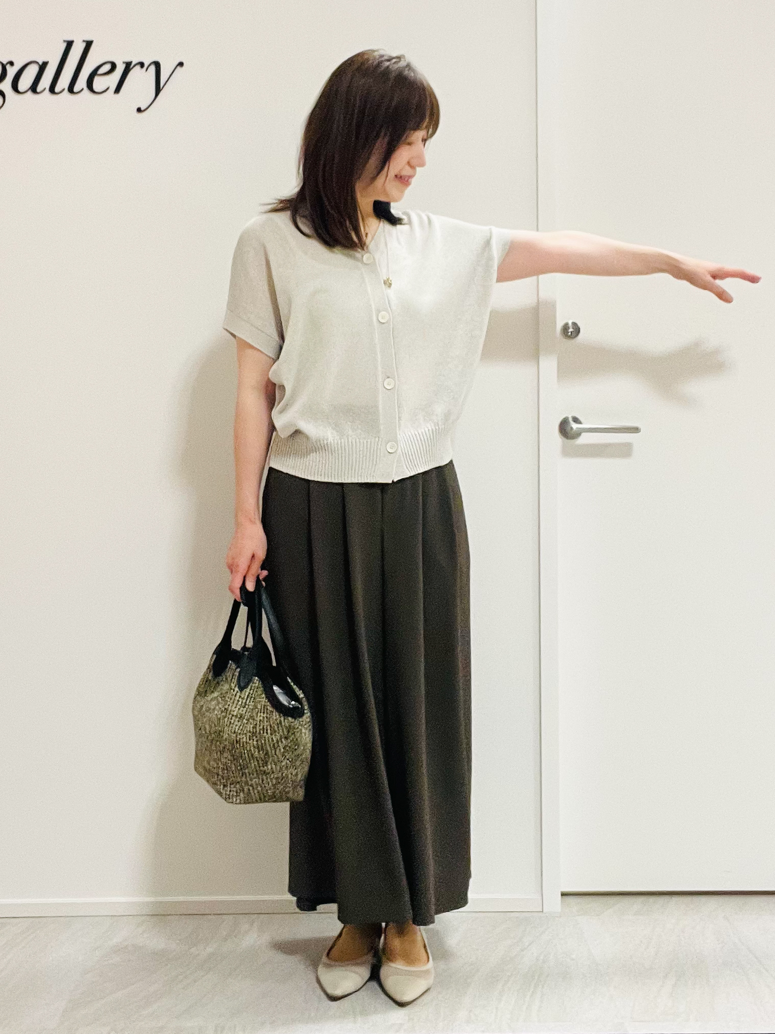 めいさんの「UNTITLED｜【洗える/清涼感】ドライタッチスリーブレスカーディガン」を使ったコーディネート