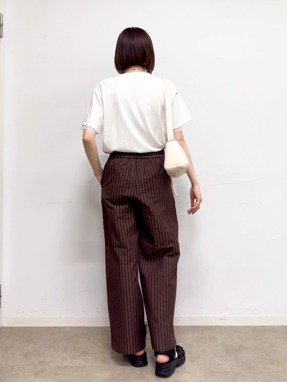 𝐜𝐡𝐢𝐤𝐚さんの「SHOO･LA･RUE｜【ひんやり/吸水速乾/セットアップ可】羽織るだけで主役になる サッカーストライプシャツジャケット」を使ったコーディネート