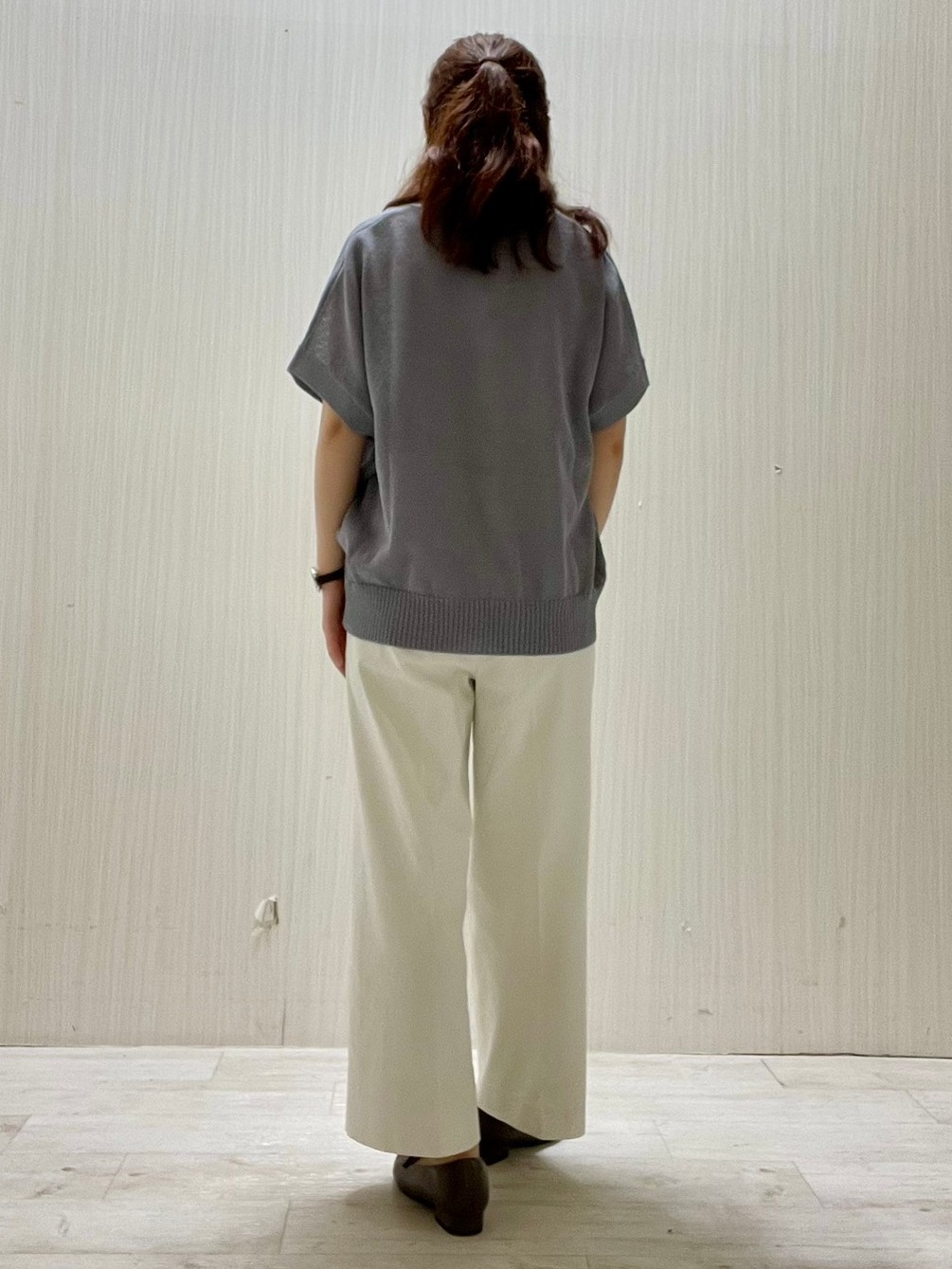 Mさんの「UNTITLED｜【洗える/清涼感】ドライタッチスリーブレスカーディガン」を使ったコーディネート
