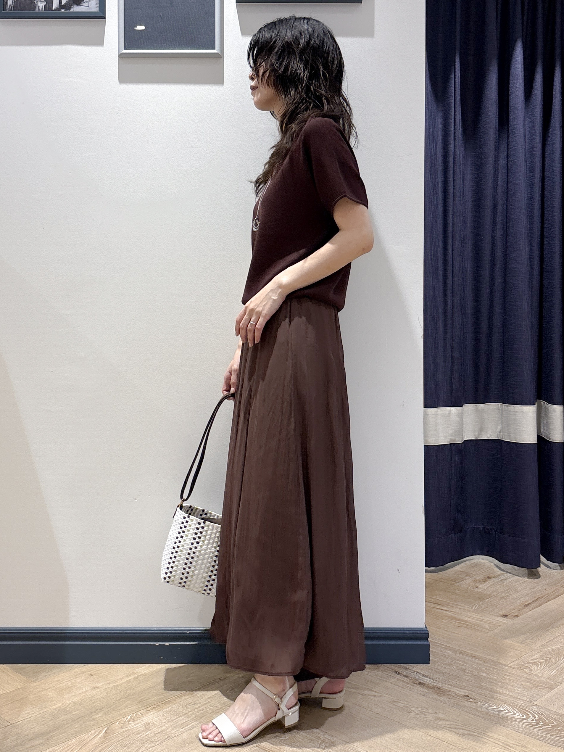 ayakaさんの「grove｜【シリーズ累計36万枚！名品ニット】やわらかドライタッチ ドルマンニット」を使ったコーディネート