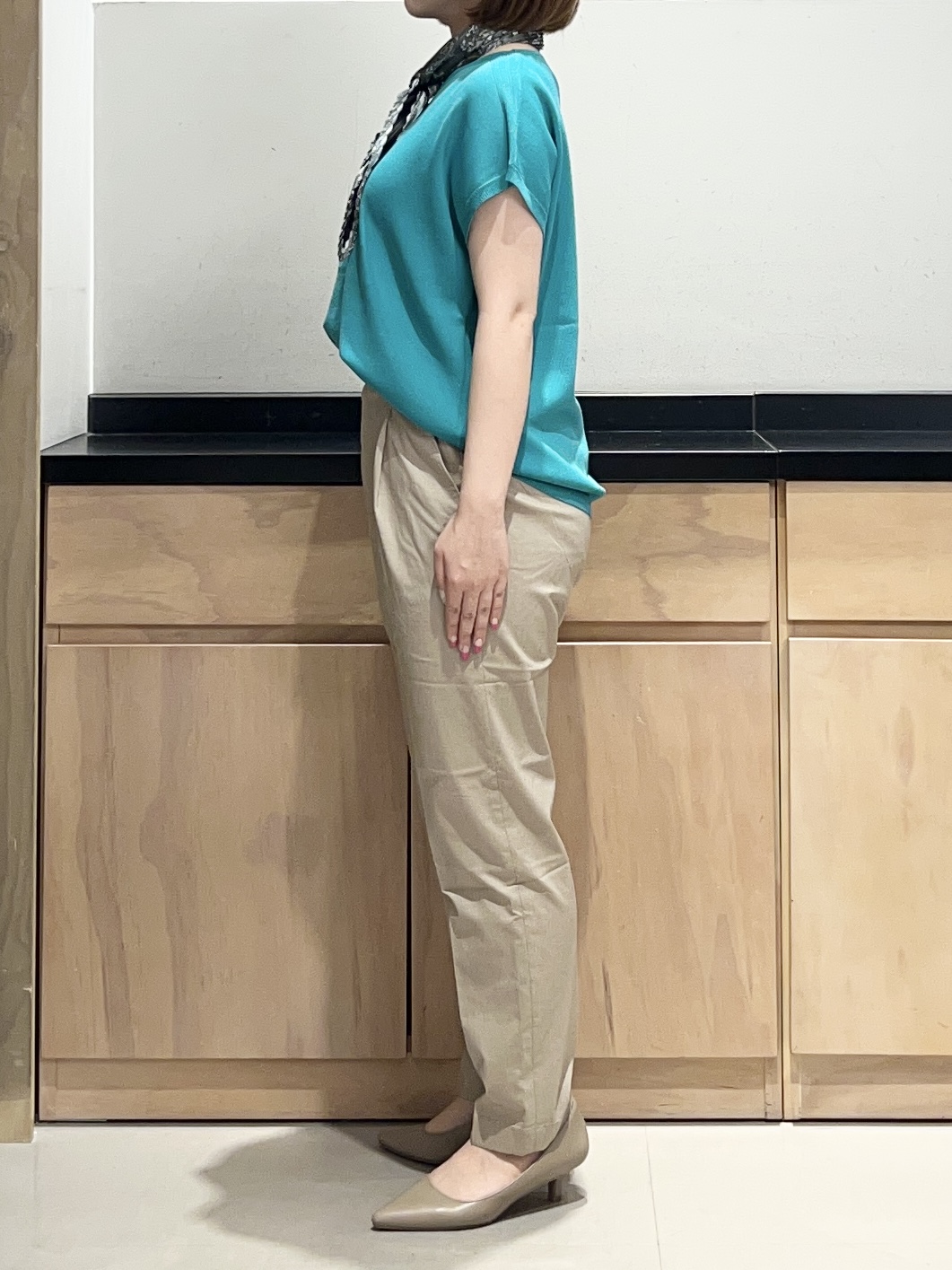 かのさんの「THE SHOP TK｜【S-XL/ひんやりタッチ】多機能フレンチスリーブニット 洗濯機OK/UVケア/毛玉になりにくい」を使ったコーディネート