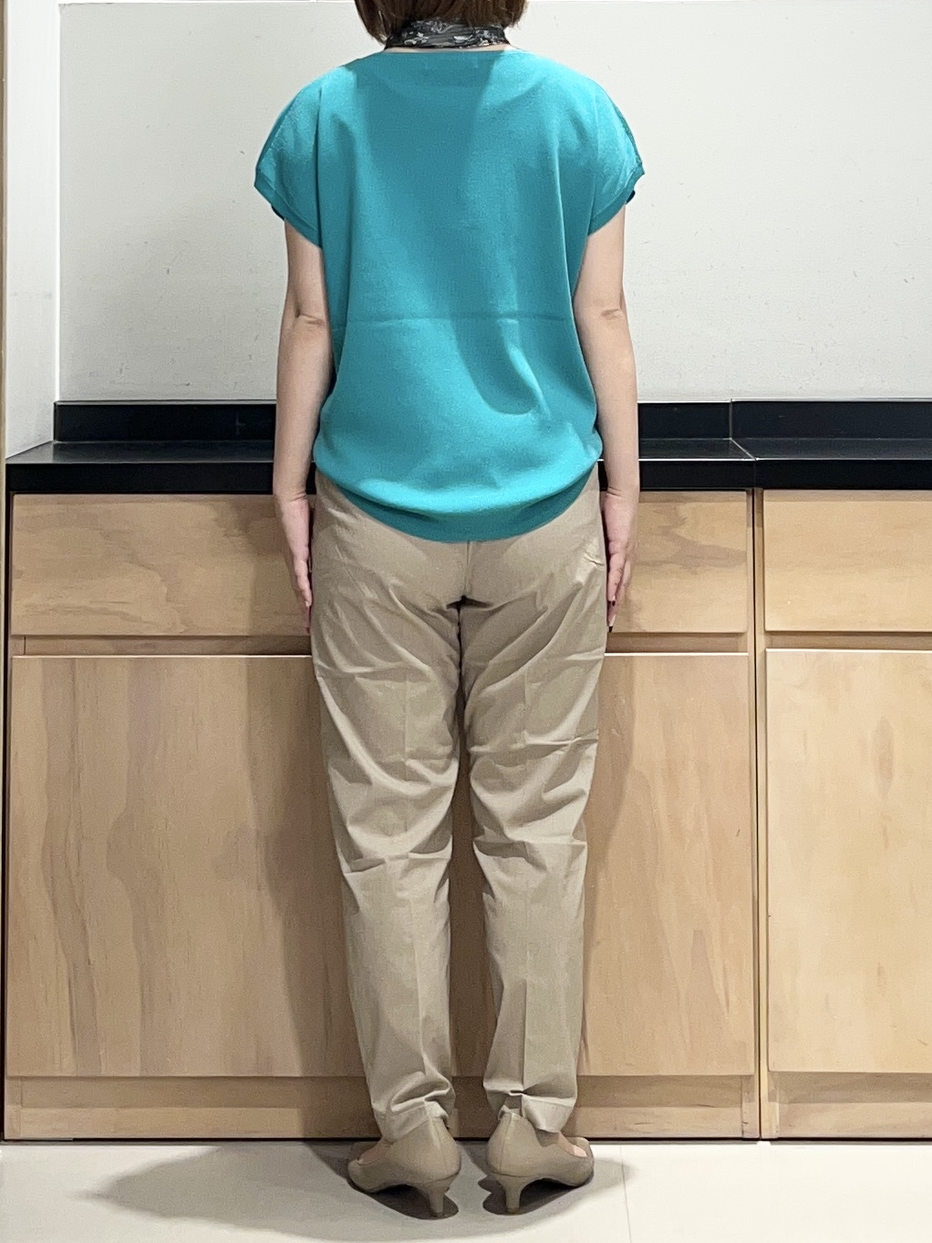 かのさんの「THE SHOP TK｜【S-XL/ひんやりタッチ】多機能フレンチスリーブニット 洗濯機OK/UVケア/毛玉になりにくい」を使ったコーディネート