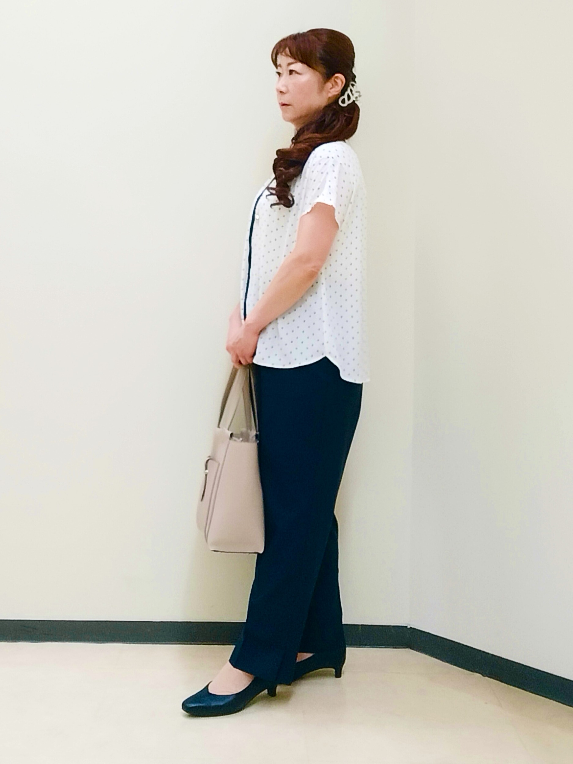 花さんの「Reflect｜【マシンウォッシュ可】フレアスリーブボウタイブラウス」を使ったコーディネート