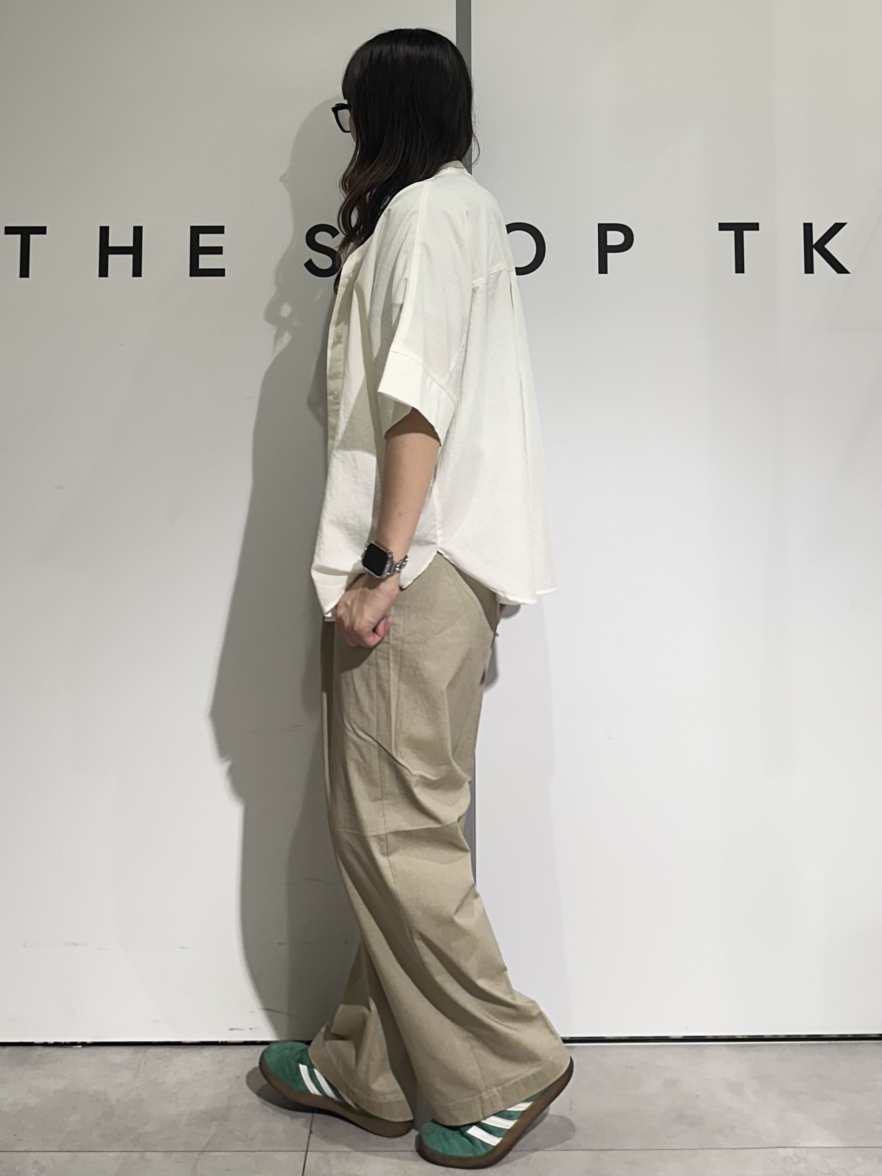 cottonさんの「THE SHOP TK｜【高レビュー/体型カバー】さらっと快適 ドルマン5分袖ブラウス」を使ったコーディネート