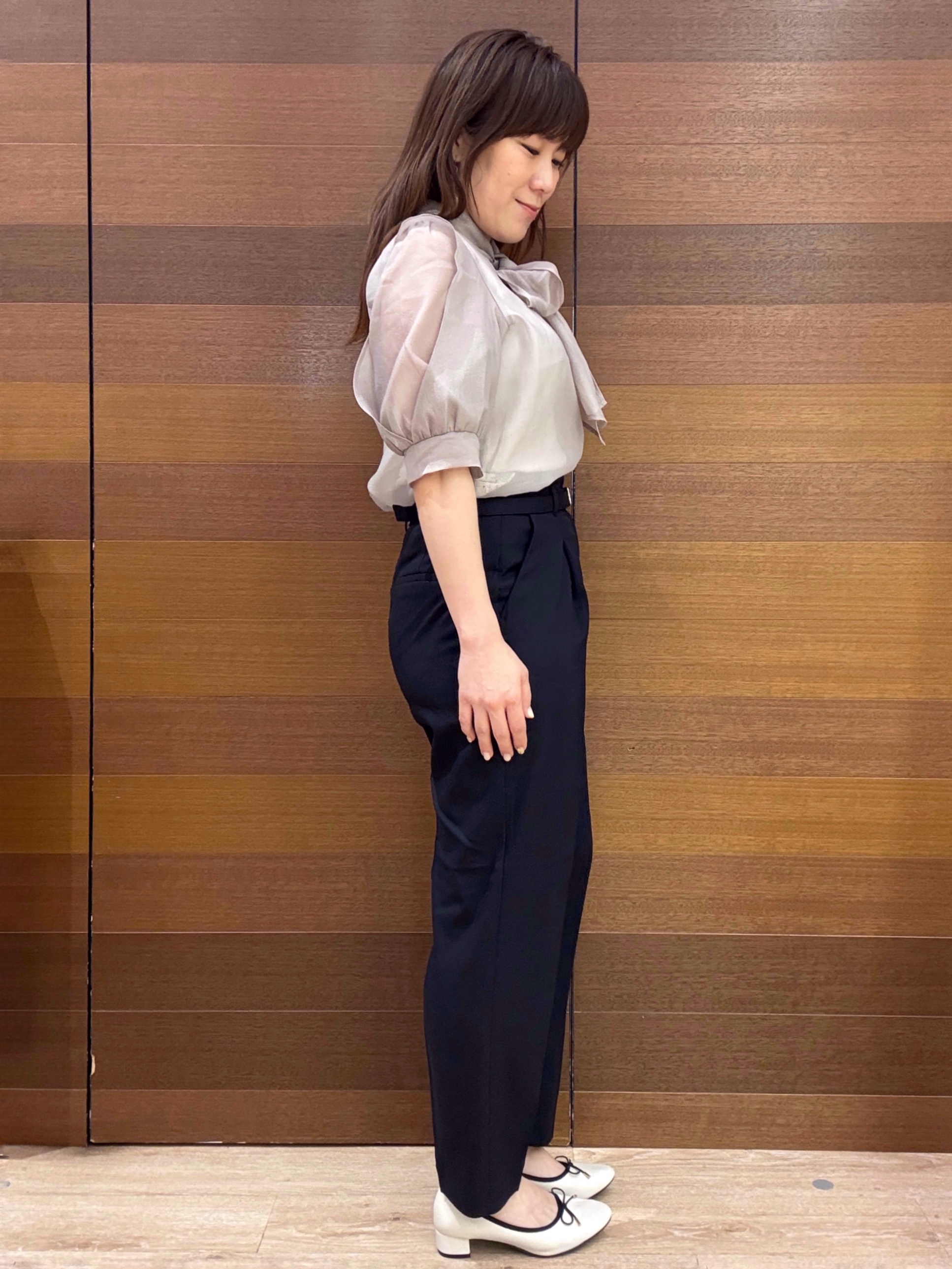 maichiさんの「OPAQUE.CLIP｜オーガンシアーリボンフリルブラウス【洗濯機OK／イージーアイロン】」を使ったコーディネート