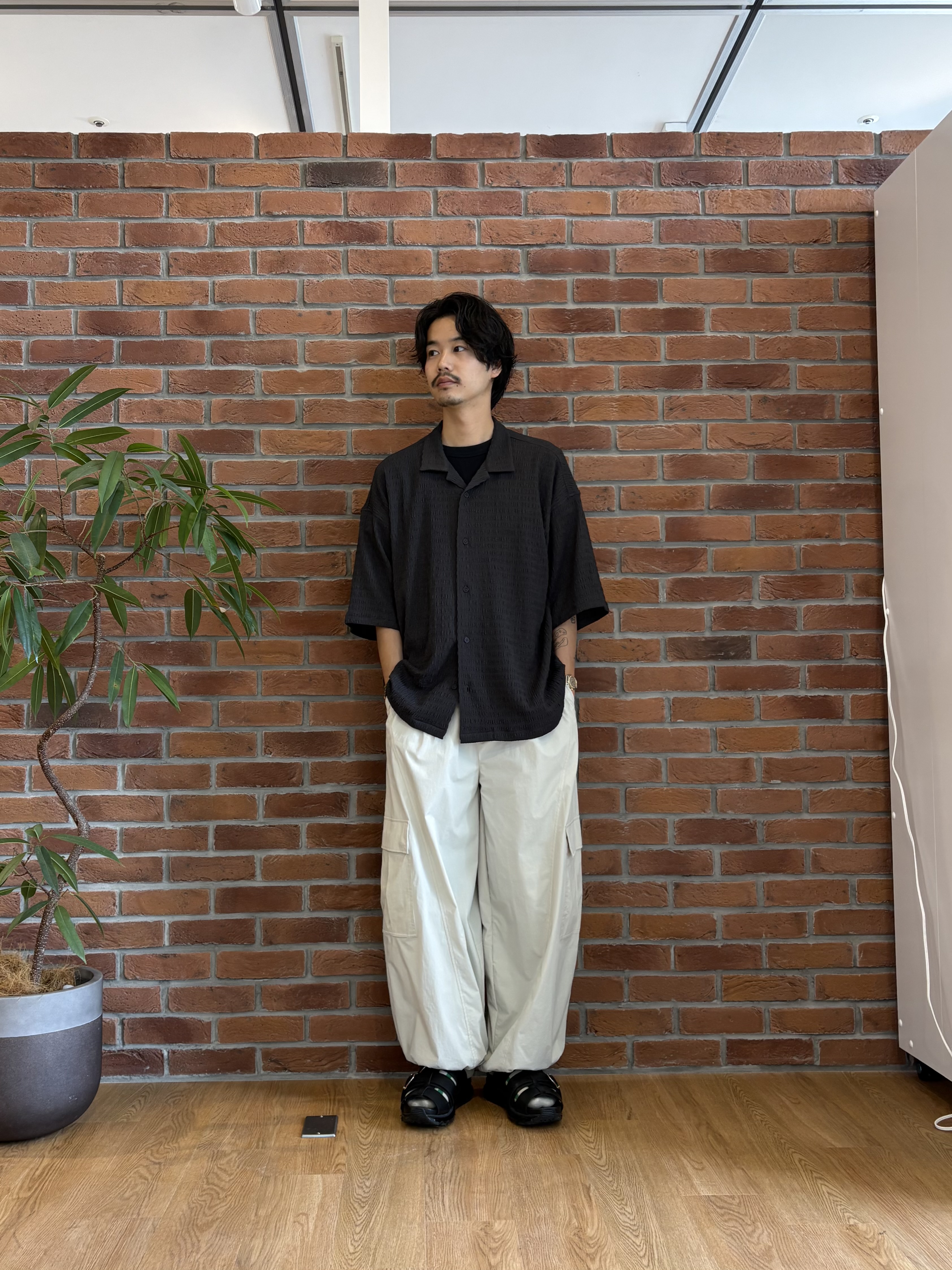 北浦歩大さんの「tk.TAKEO KIKUCHI｜シュリンクジャガード開襟シャツ」を使ったコーディネート