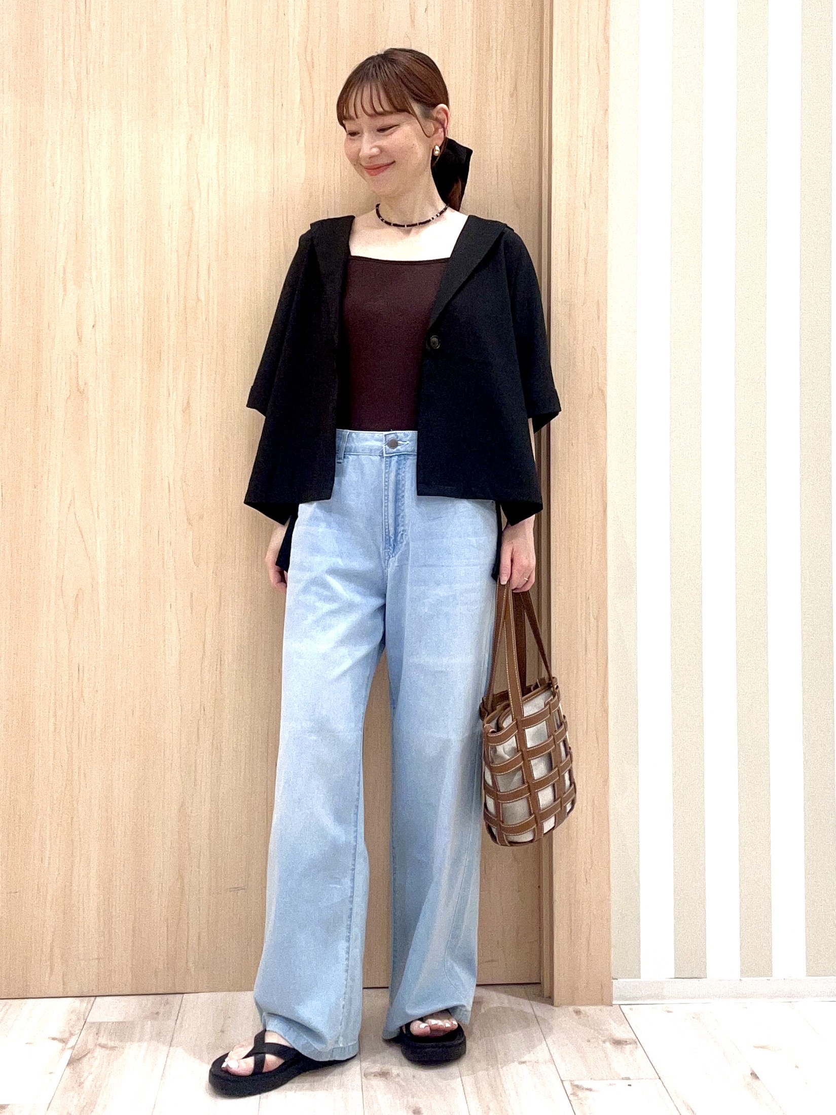 ririさんの「SHOO･LA･RUE｜【洗濯機可/S-LL】カップ付き Wストラップ テレコキャミソール」を使ったコーディネート