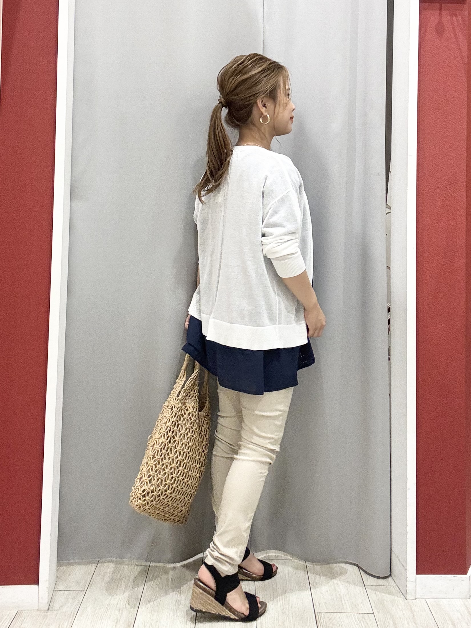 shioさんの「SHOO･LA･RUE｜【ひんやり/洗濯機可/S-LL】オンにもオフにも マルチに使えるボタンレスカーディガン」を使ったコーディネート