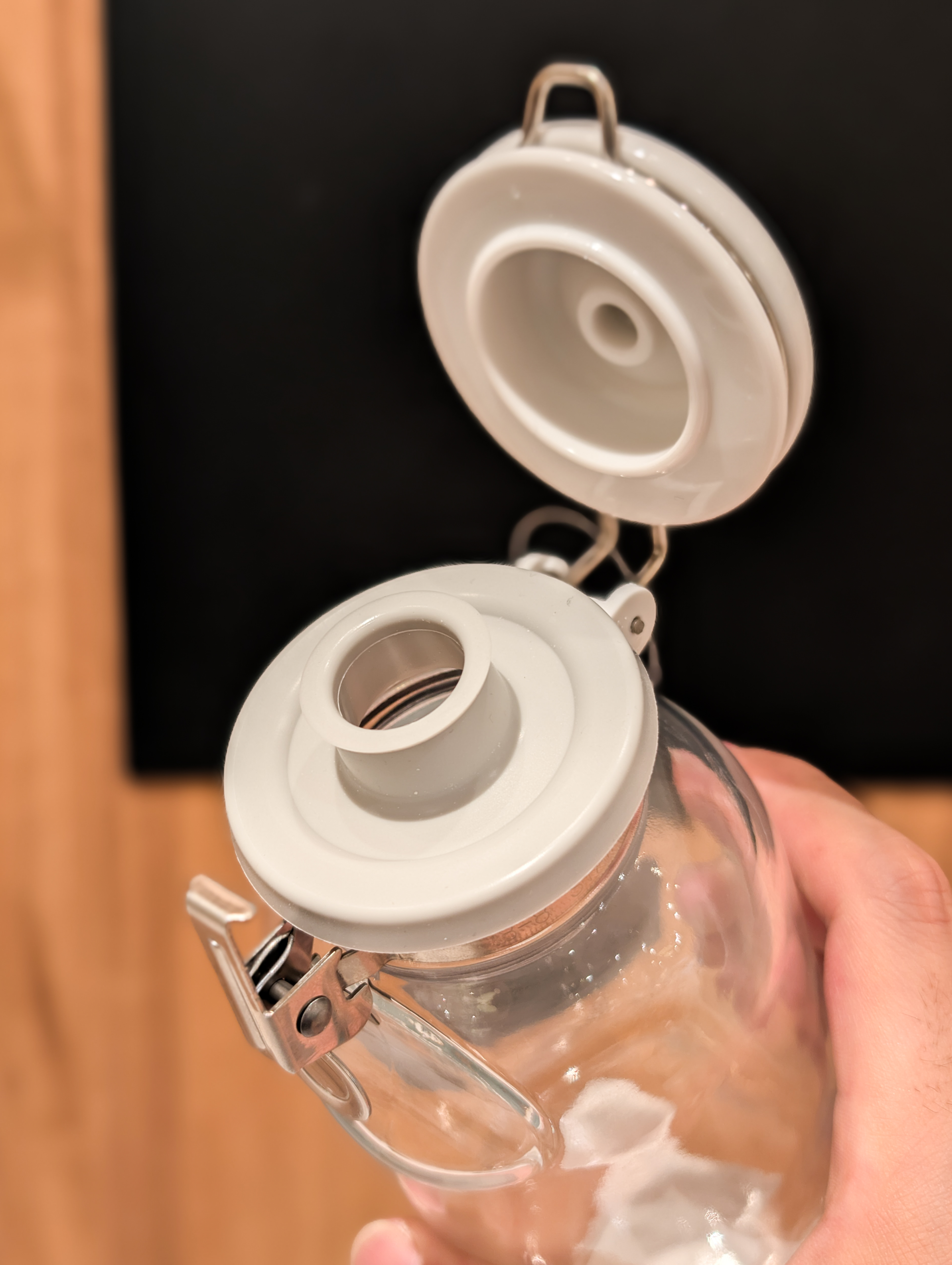 シモさんの「212 KITCHEN STORE｜ワンプッシュ便利びん500 500ml ＜Cellarmate セラーメイト＞」を使ったコーディネート
