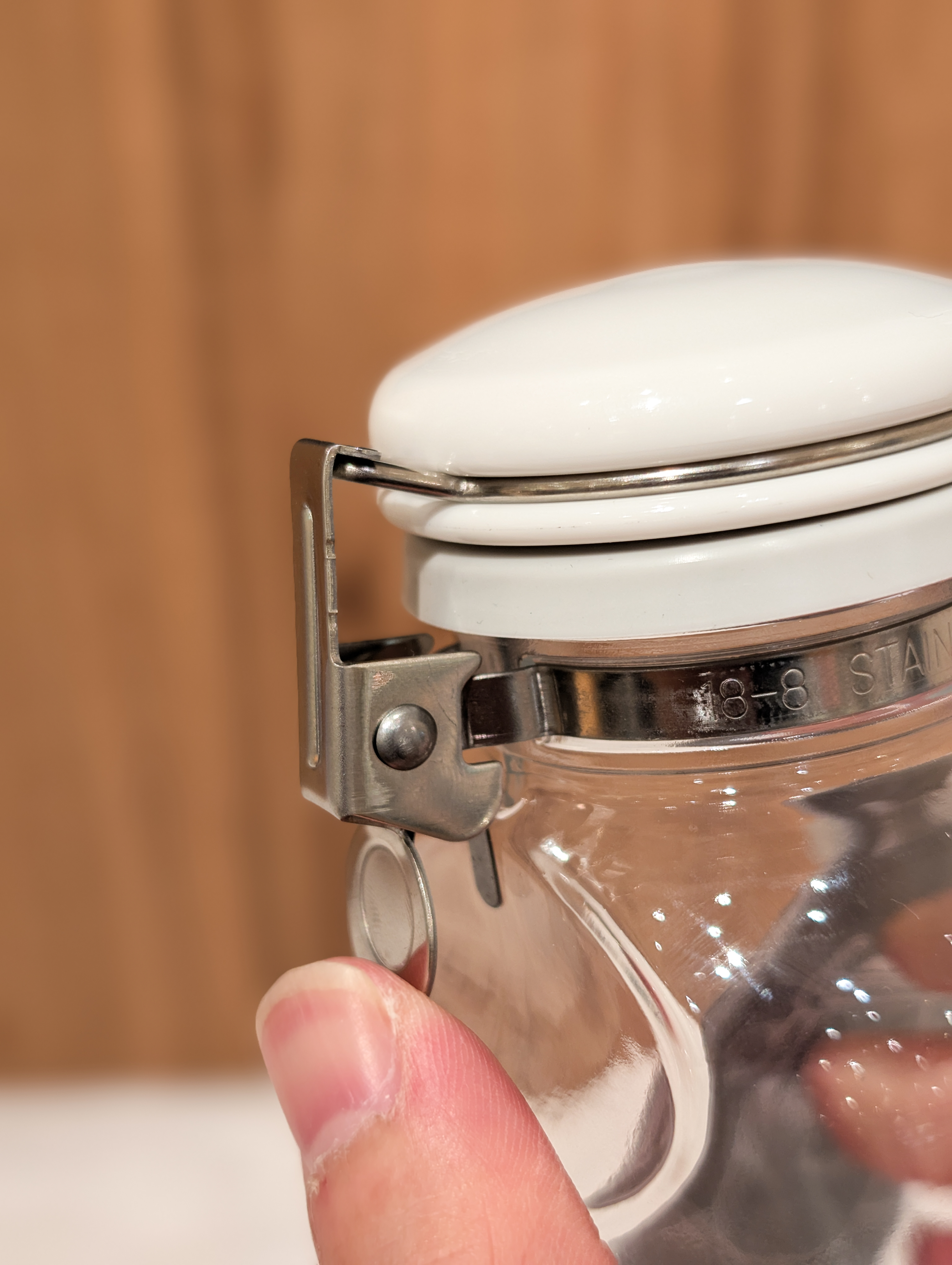 シモさんの「212 KITCHEN STORE｜ワンプッシュ便利びん500 500ml ＜Cellarmate セラーメイト＞」を使ったコーディネート