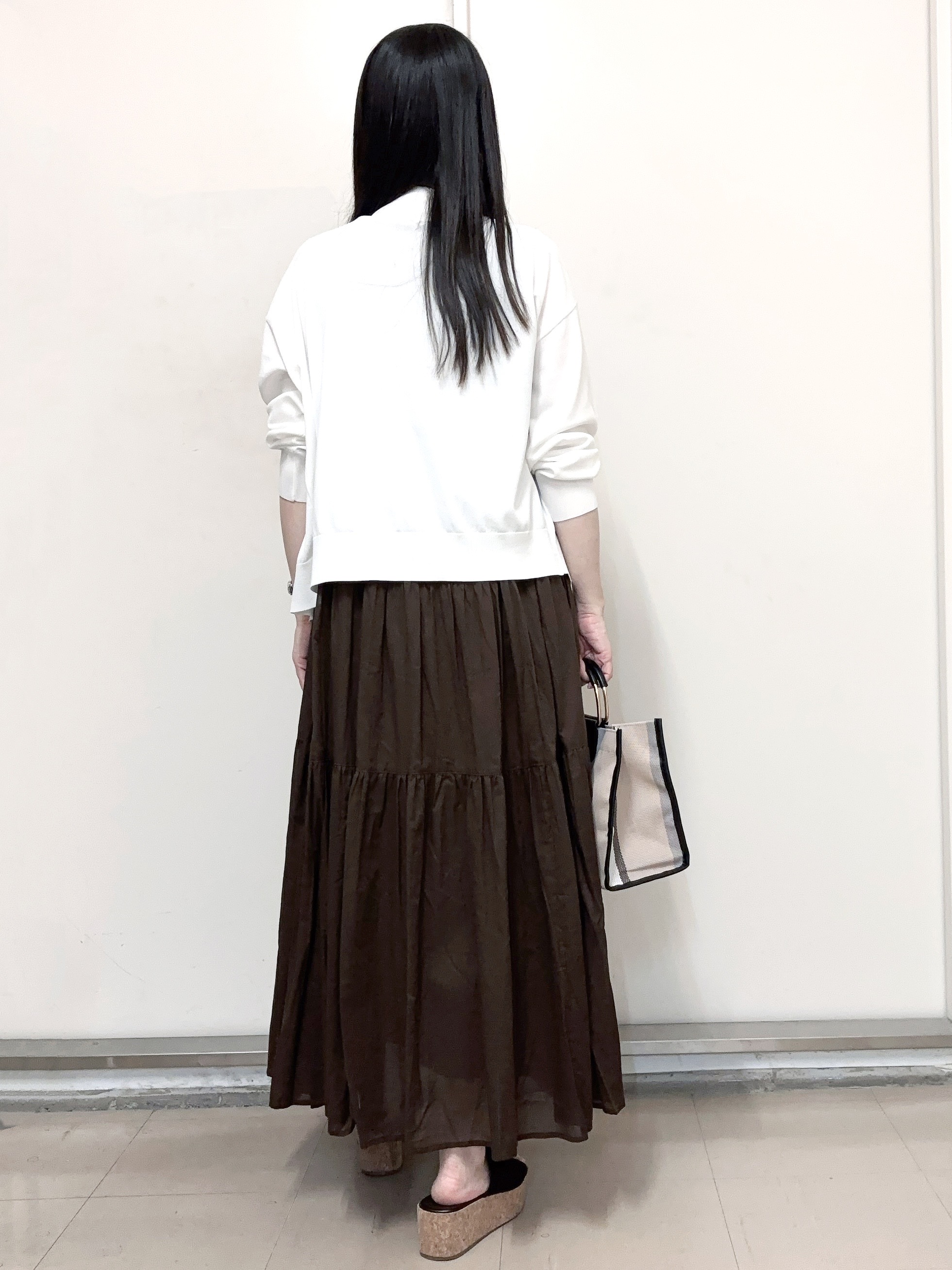 あきさんの「OPAQUE.CLIP｜【UV／接触冷感】Vネックリラクシーニットカーディガン《洗濯機OK／抗ピル》」を使ったコーディネート