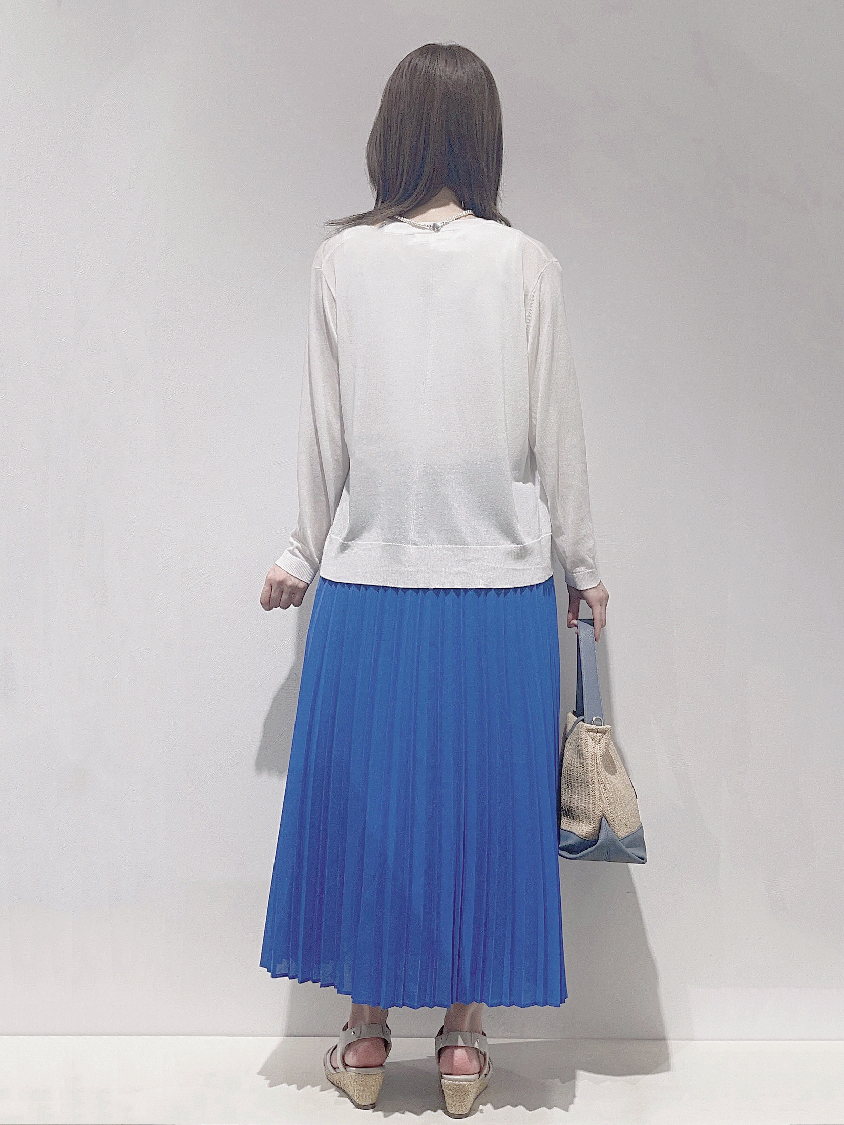 HITOMIさんの「grove｜高評価！【接触冷感／UVカットetc】ベーシックショートカーディガン」を使ったコーディネート