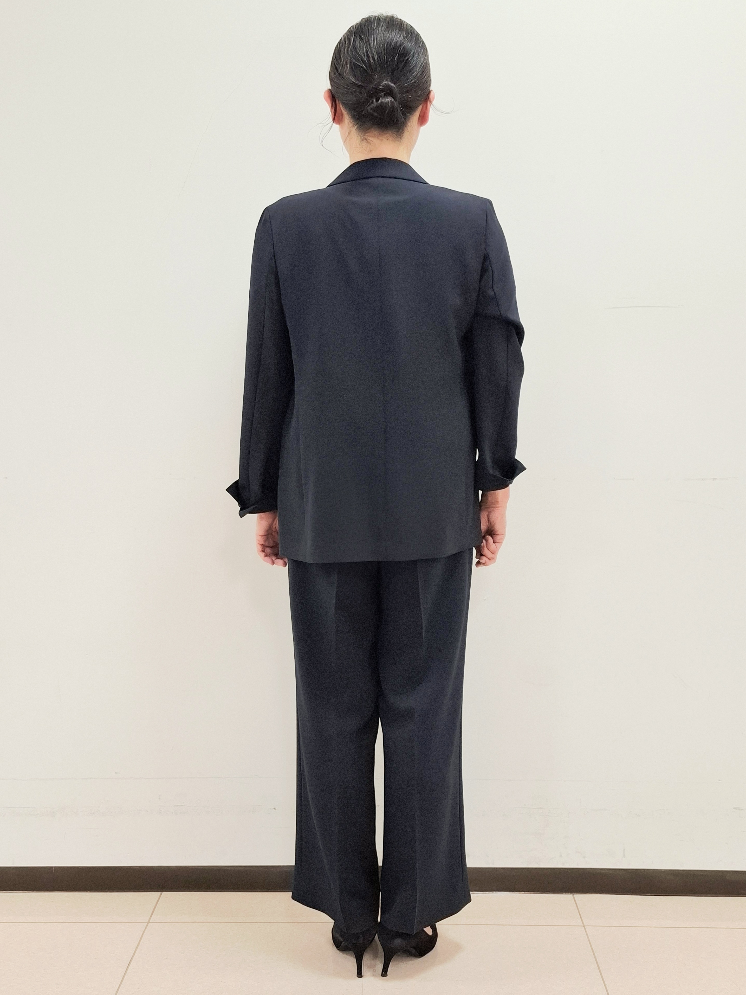 ねぎさんの「UNTITLED｜【新色追加/セットアップ可】エアリー ダブルブレストジャケット」を使ったコーディネート