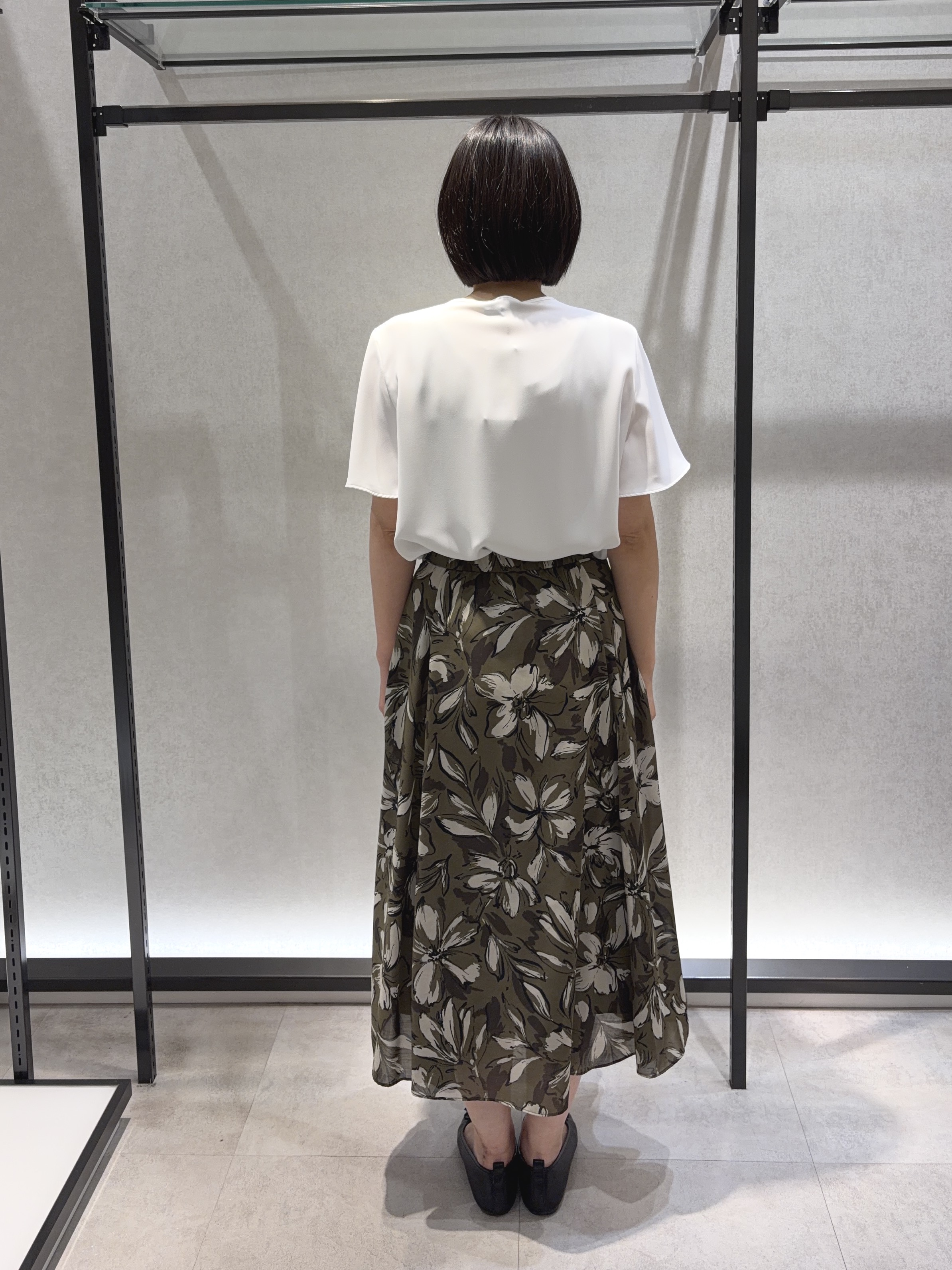 わたなべさんの「UNTITLED｜【ストレッチ性/洗える】短丈ニットカーディガン」を使ったコーディネート