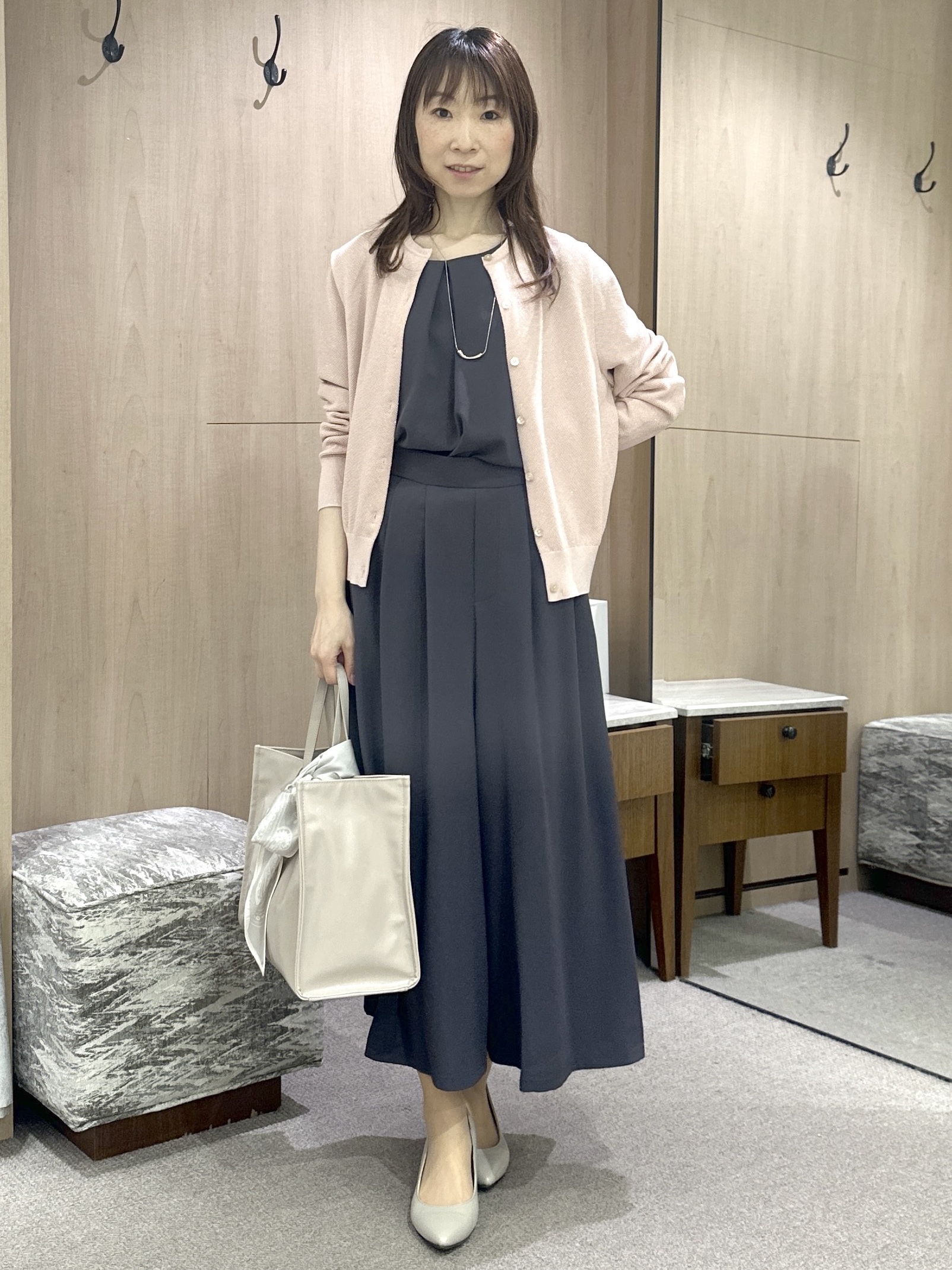 Miwaさんの「UNTITLED｜【アンサンブル可】ラメ混クルーネックカーディガン」を使ったコーディネート