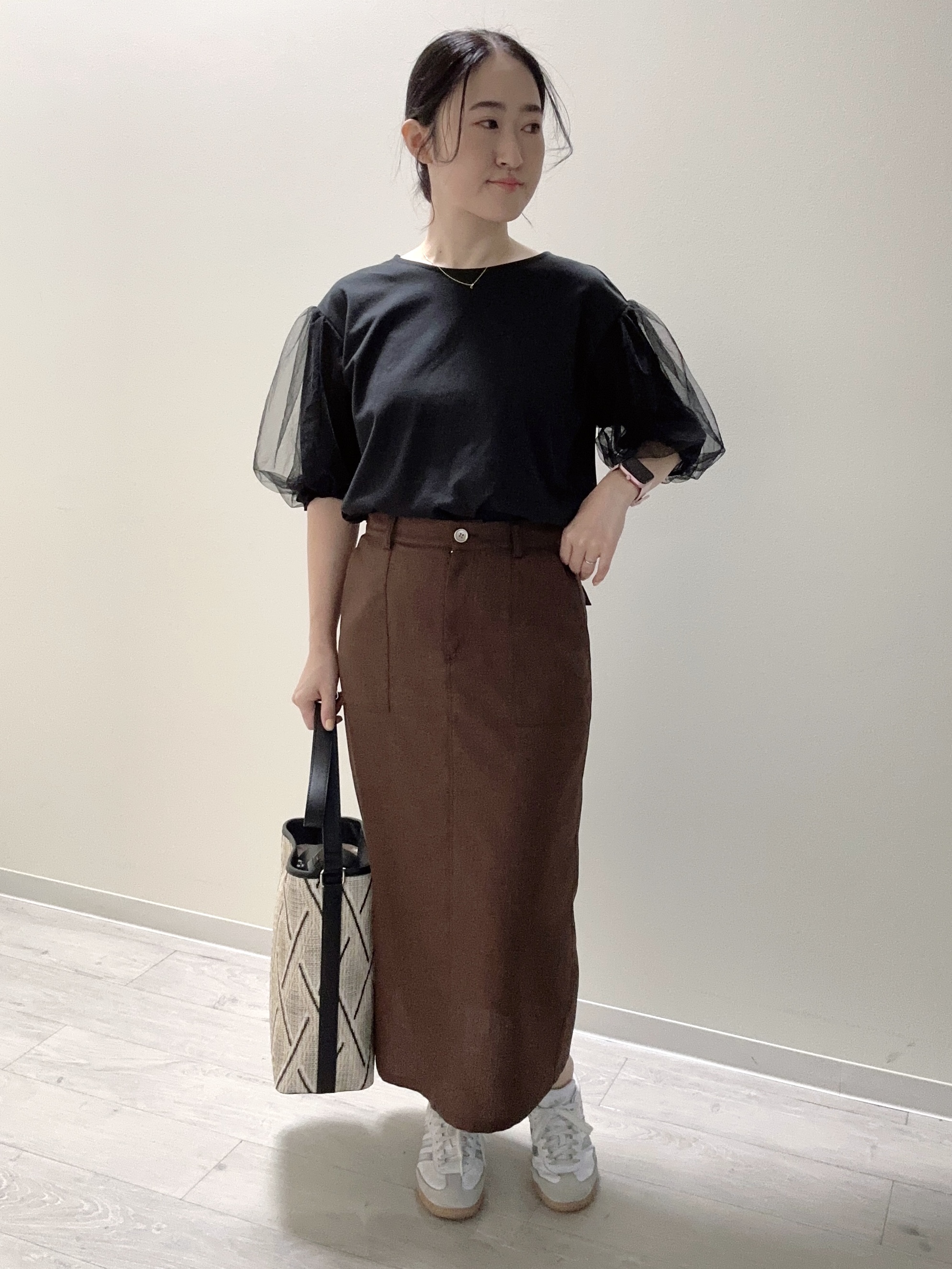 末廣美智子さんの「Reflect｜【UVカット／接触冷感／吸水速乾】チュールスリーブプルオーバー」を使ったコーディネート