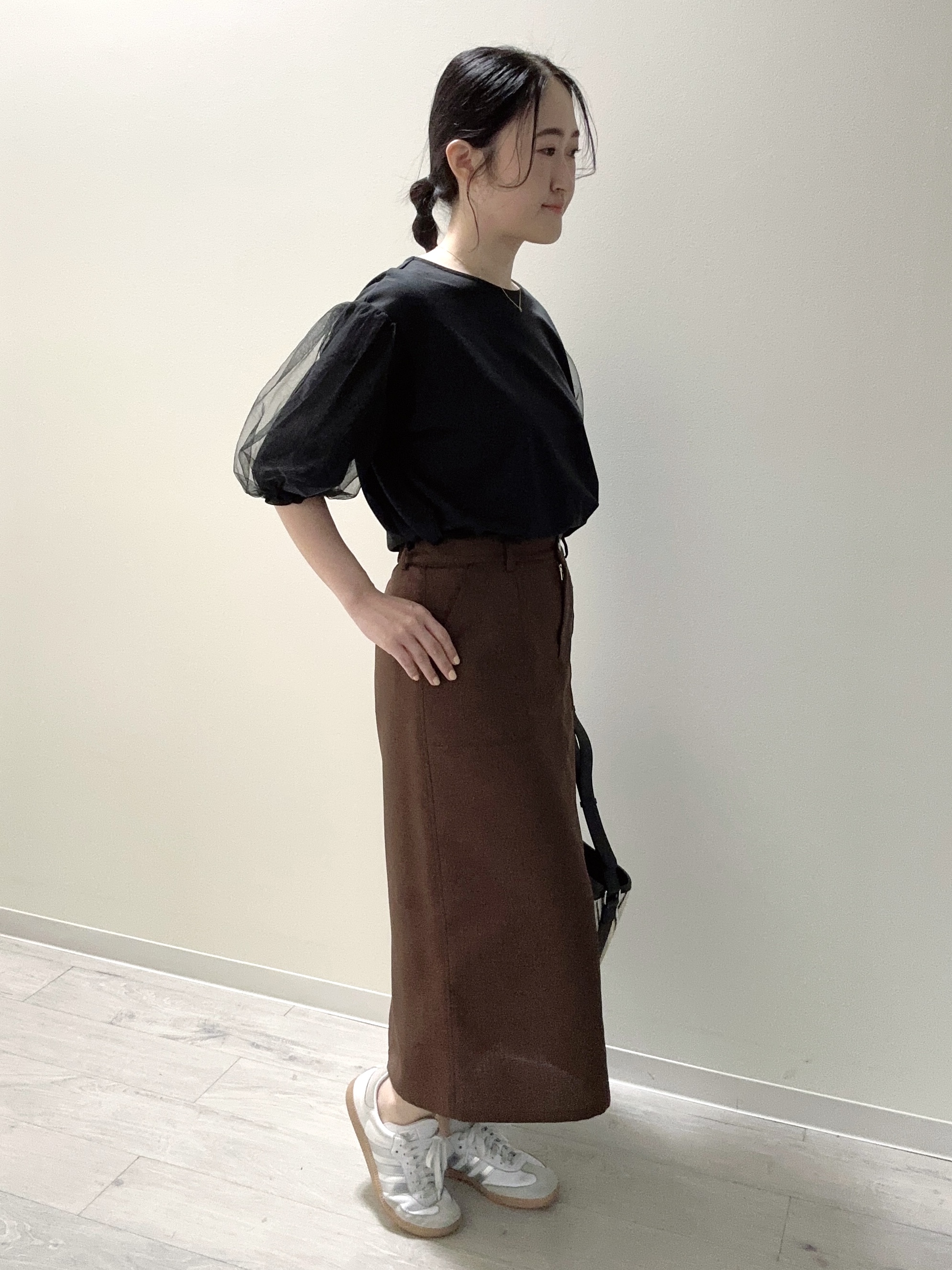 末廣美智子さんの「Reflect｜【UVカット／接触冷感／吸水速乾】チュールスリーブプルオーバー」を使ったコーディネート