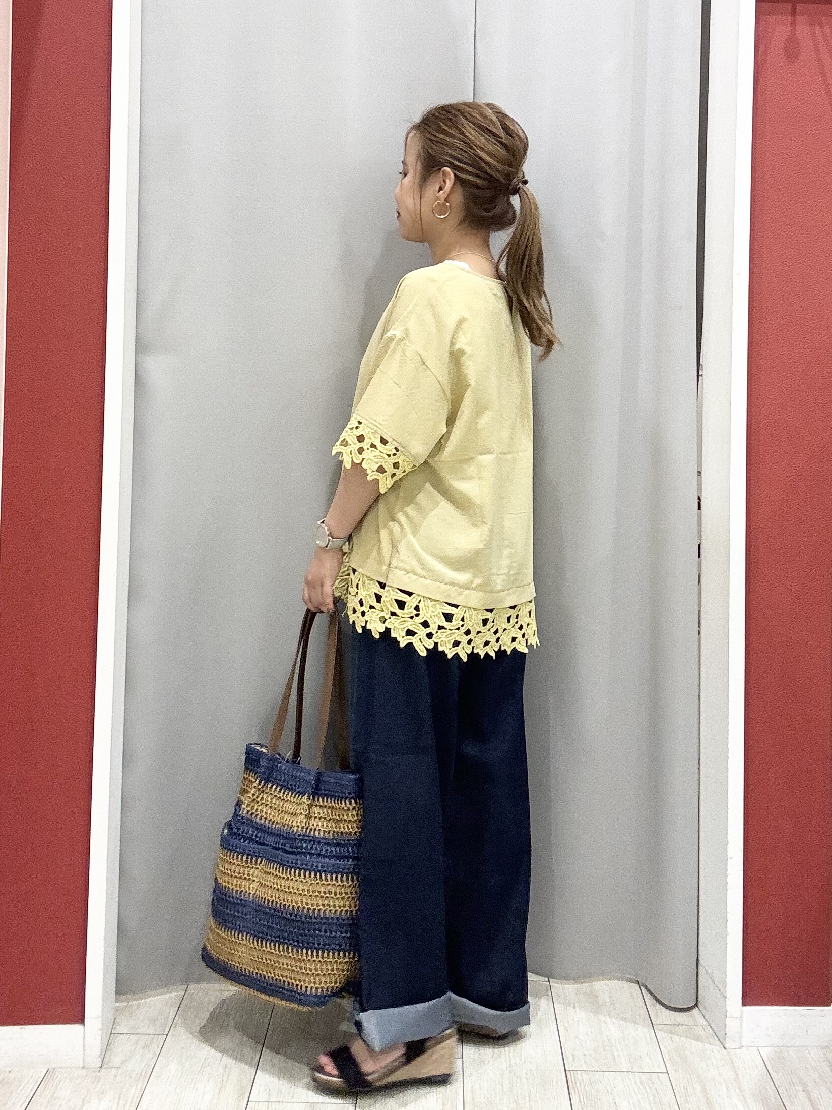 shioさんの「SHOO･LA･RUE｜【ひんやり/洗濯後しわになりにくい/S-LL】コーデの主役になる レース付きブラウス」を使ったコーディネート