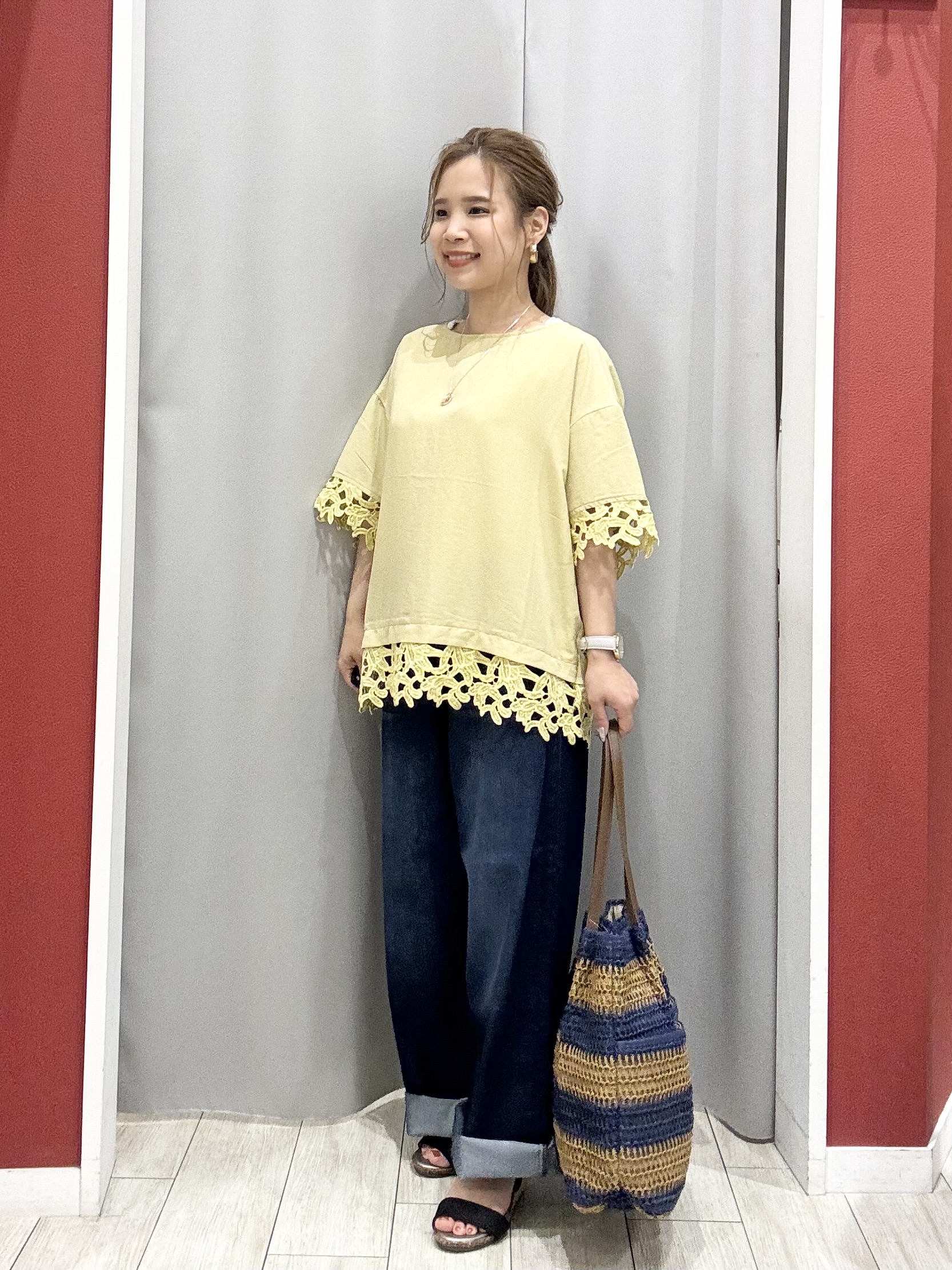 shioさんの「SHOO･LA･RUE｜【ひんやり/洗濯後しわになりにくい/S-LL】コーデの主役になる レース付きブラウス」を使ったコーディネート