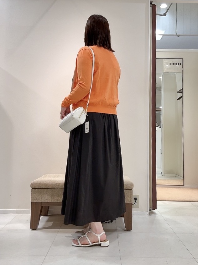YUIさんの「UNTITLED｜【9色展開/アンサンブル可】コットンクルーネックカーディガン」を使ったコーディネート