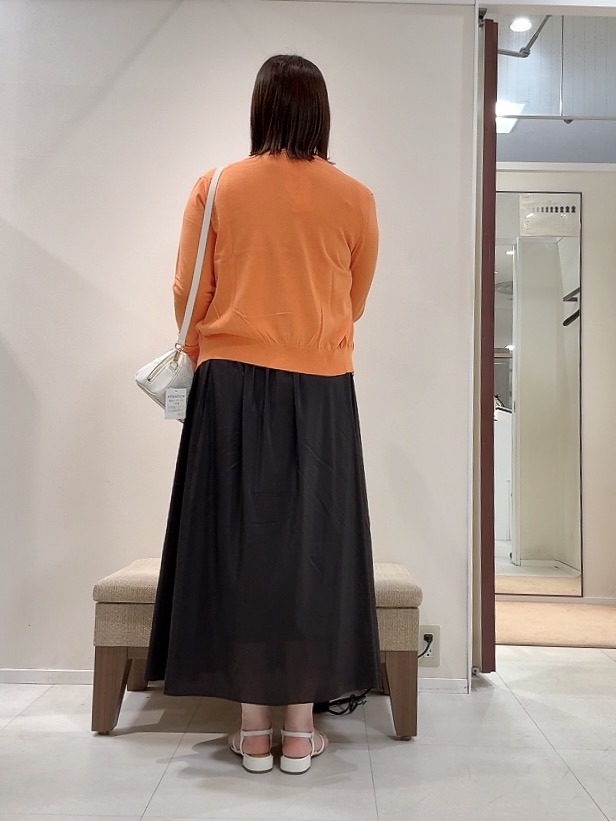 YUIさんの「UNTITLED｜【9色展開/アンサンブル可】コットンクルーネックカーディガン」を使ったコーディネート