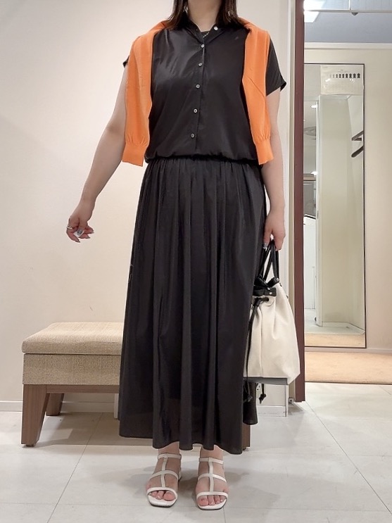 YUIさんの「UNTITLED｜【9色展開/アンサンブル可】コットンクルーネックカーディガン」を使ったコーディネート