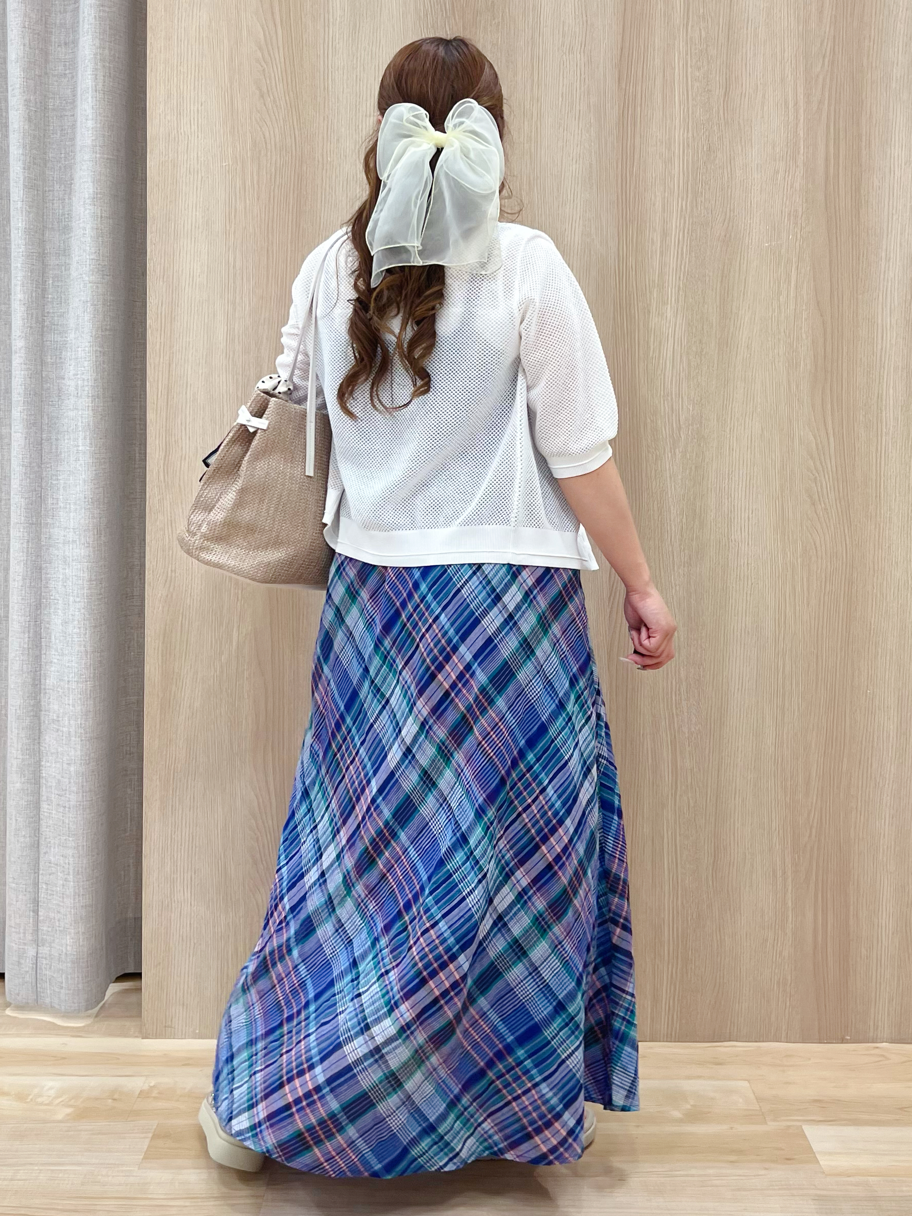 みことさんの「grove｜【貴島明日香さん着用・洗える】透けない、大人のメッシュカーディガン」を使ったコーディネート