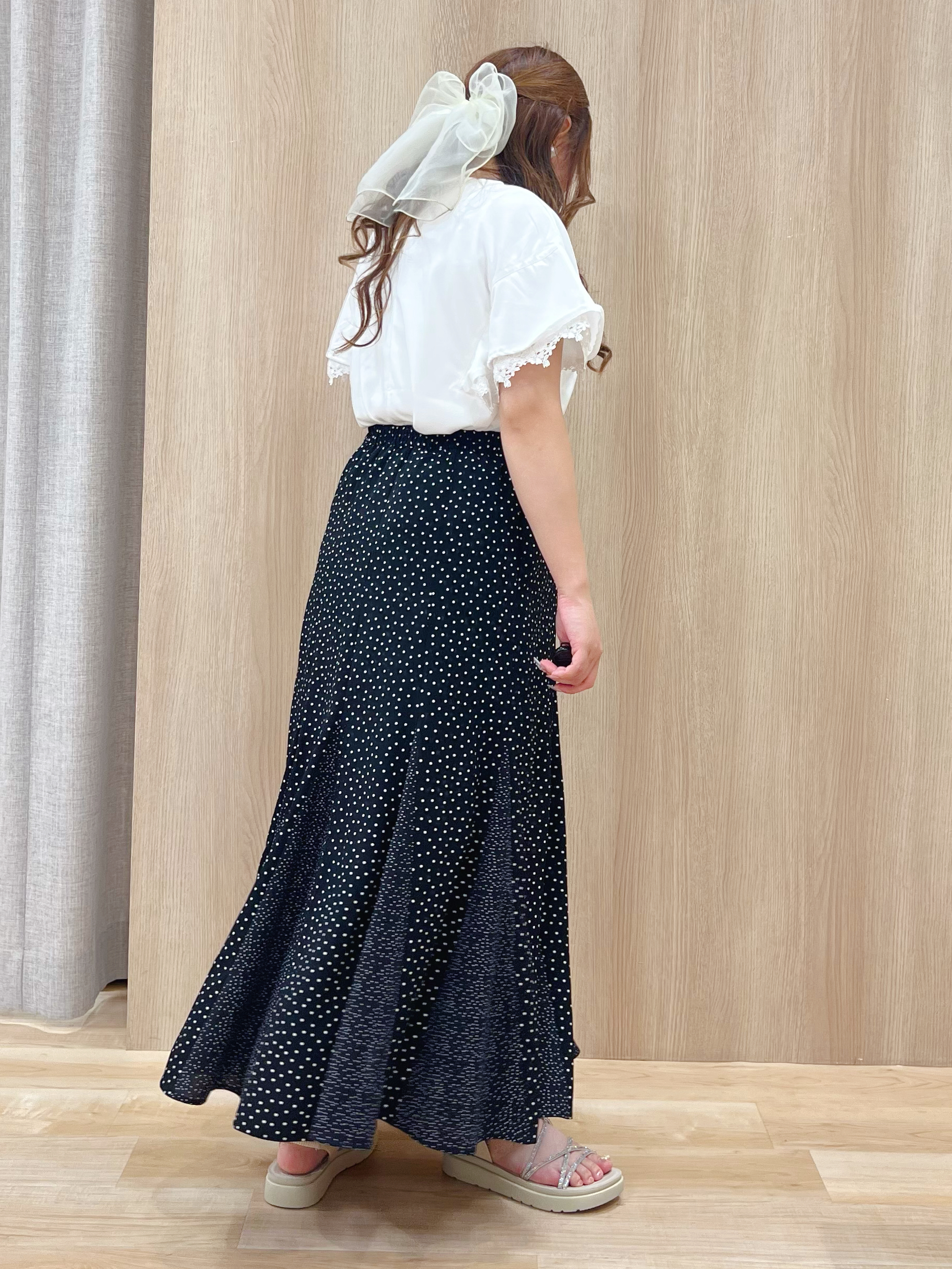 みことさんの「grove｜【二の腕カバー、UV/ひんやり】涼しく華やかに、レースレイヤードスリーブTシャツ」を使ったコーディネート