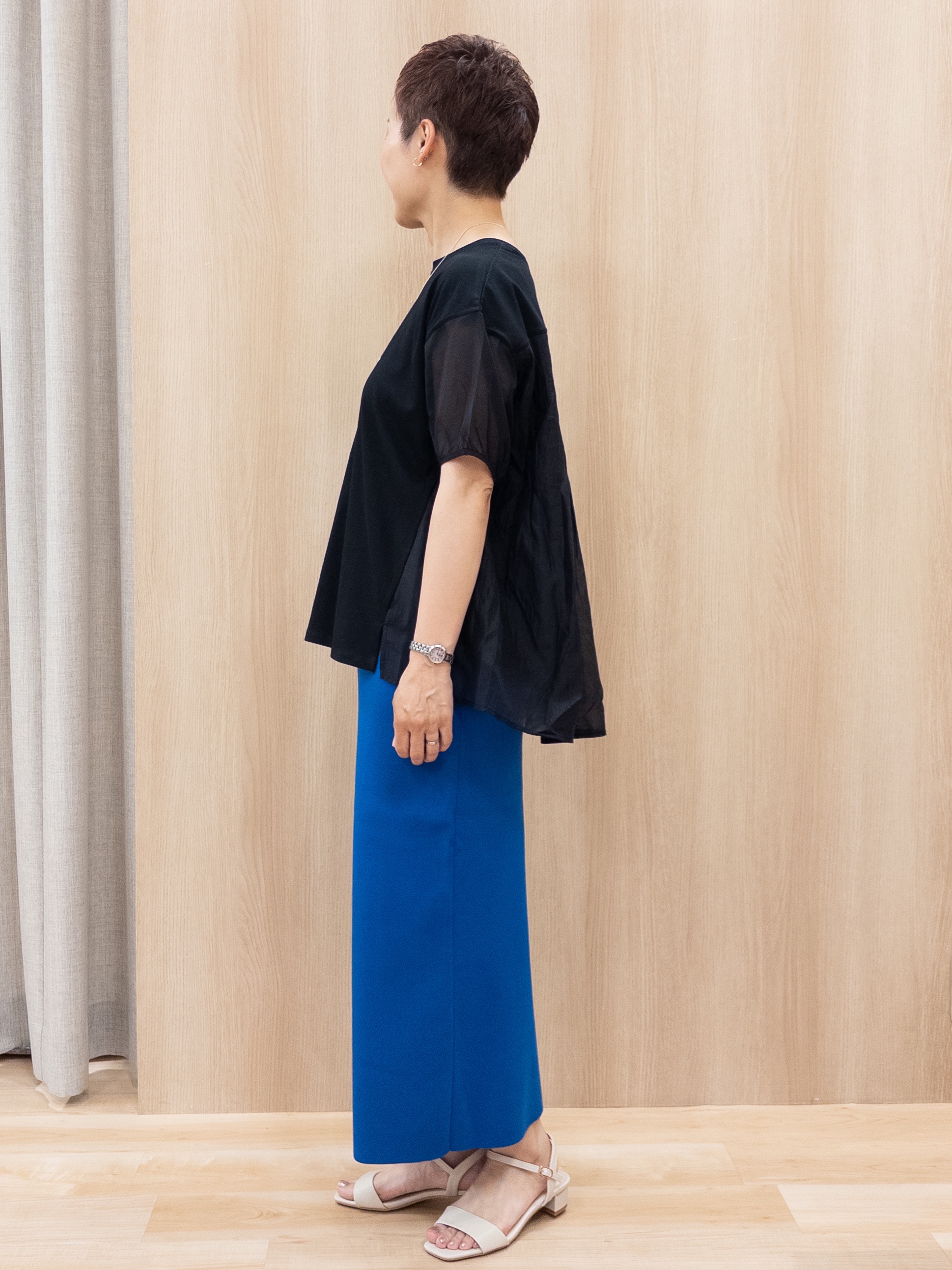 シュウコさんの「grove｜【貴島明日香さん着用/UVカット】体型カバー叶う、バックプリーツTシャツ」を使ったコーディネート