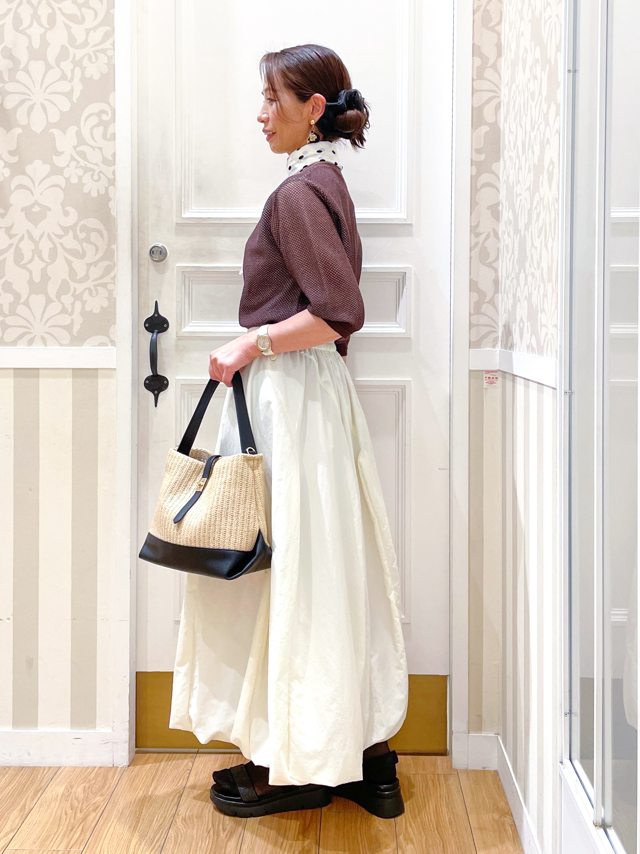 Naoさんの「grove｜【貴島明日香さん着用・洗える】透けない、大人のメッシュカーディガン」を使ったコーディネート