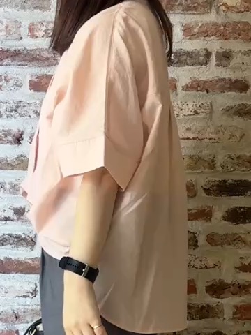 tokiさんの「THE SHOP TK｜【高レビュー/体型カバー】さらっと快適 ドルマン5分袖ブラウス」を使ったコーディネート