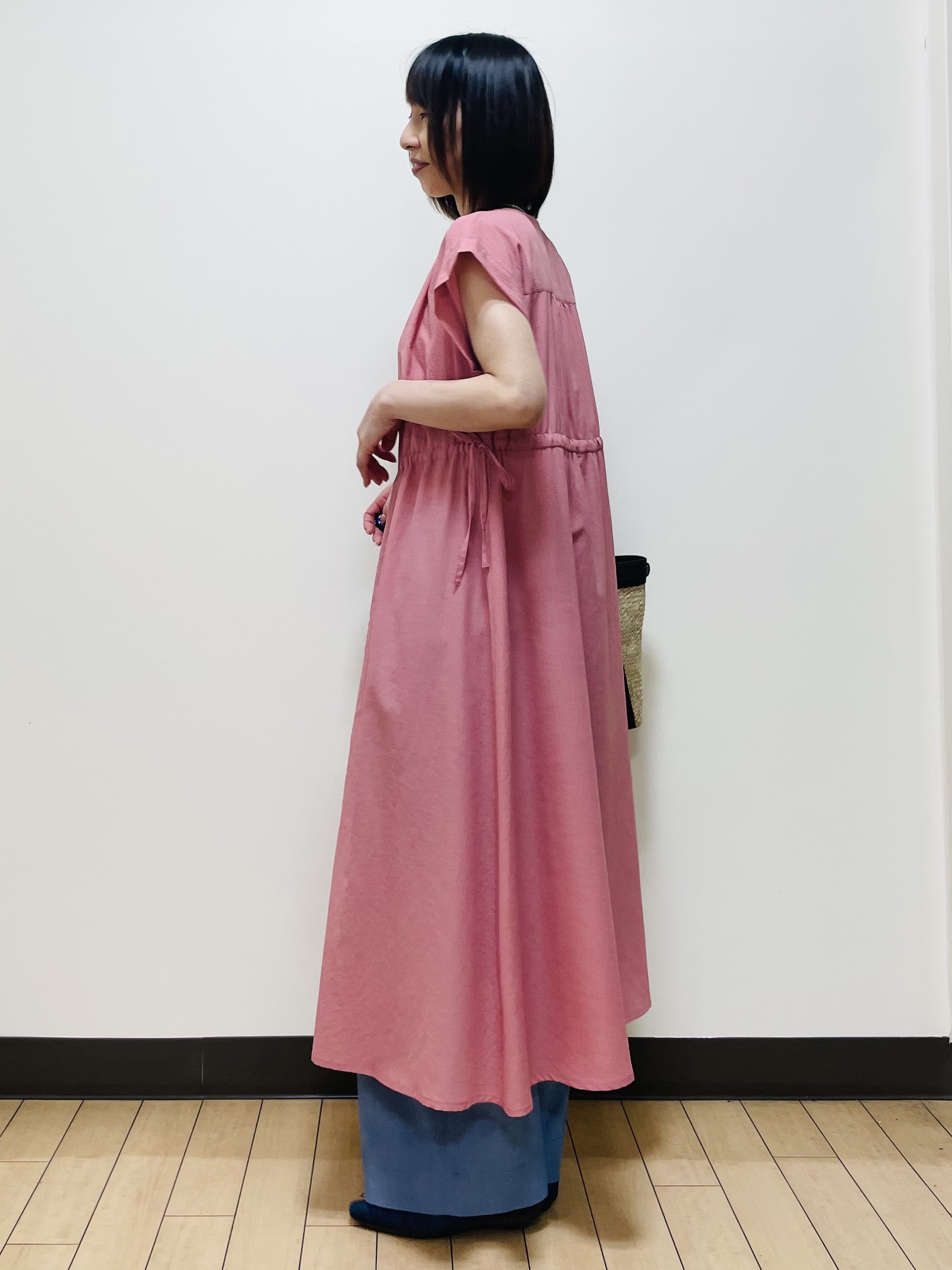 Riiさんの「Reflect｜【通気性あり／涼しい／マシンウォッシャブル】フロントボタンワンピース」を使ったコーディネート
