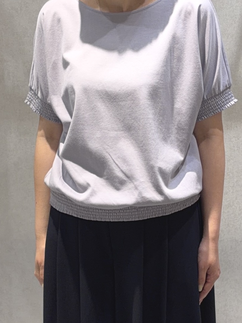 わたなべさんの「UNTITLED｜【接触冷感/汗染み防止/吸水速乾/UVカット】シャーリングプルオーバー」を使ったコーディネート