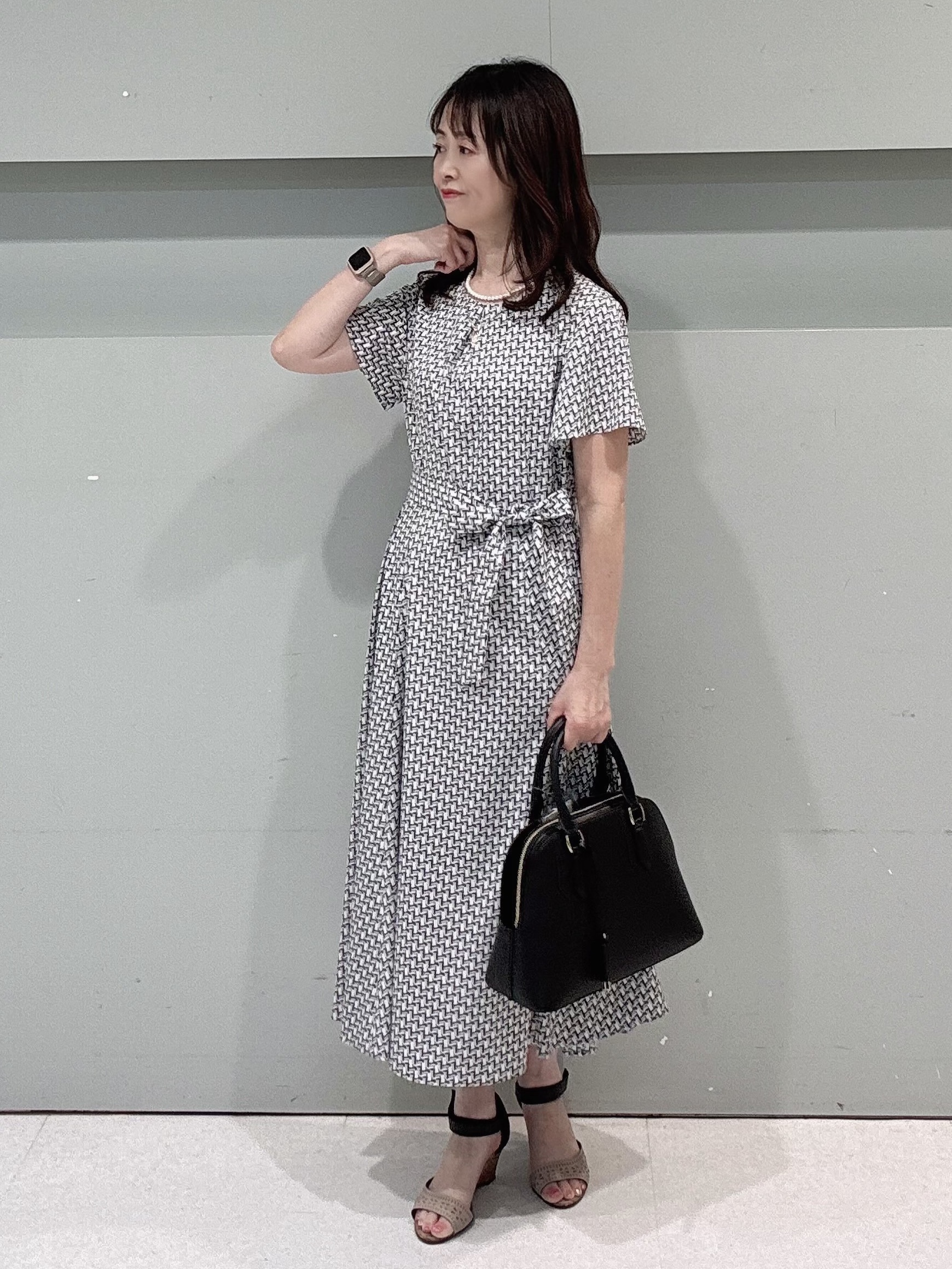 makiさんの「UNTITLED｜【ストレッチ性/洗える】短丈ニットカーディガン」を使ったコーディネート